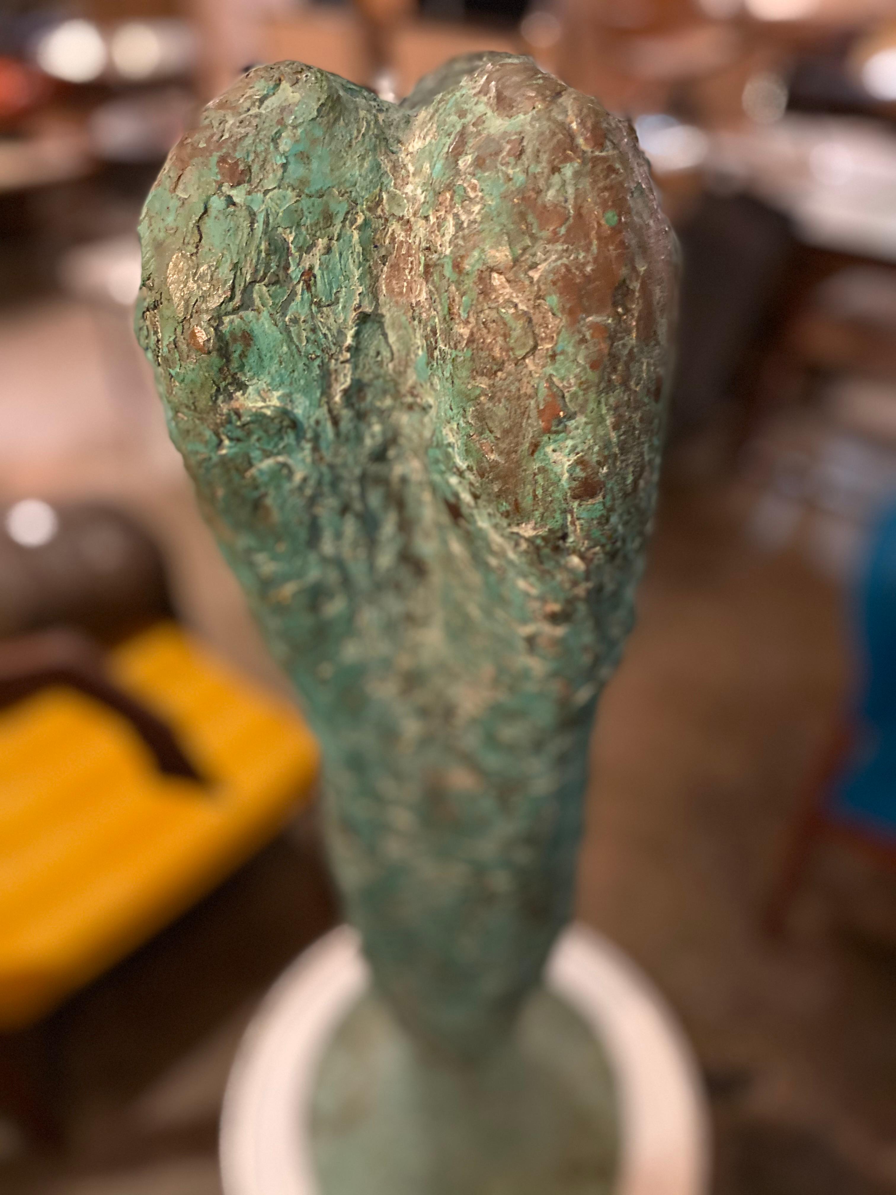 20ième siècle Sculpture d'ange en bronze de l'artiste texane Betty Gerald en vente