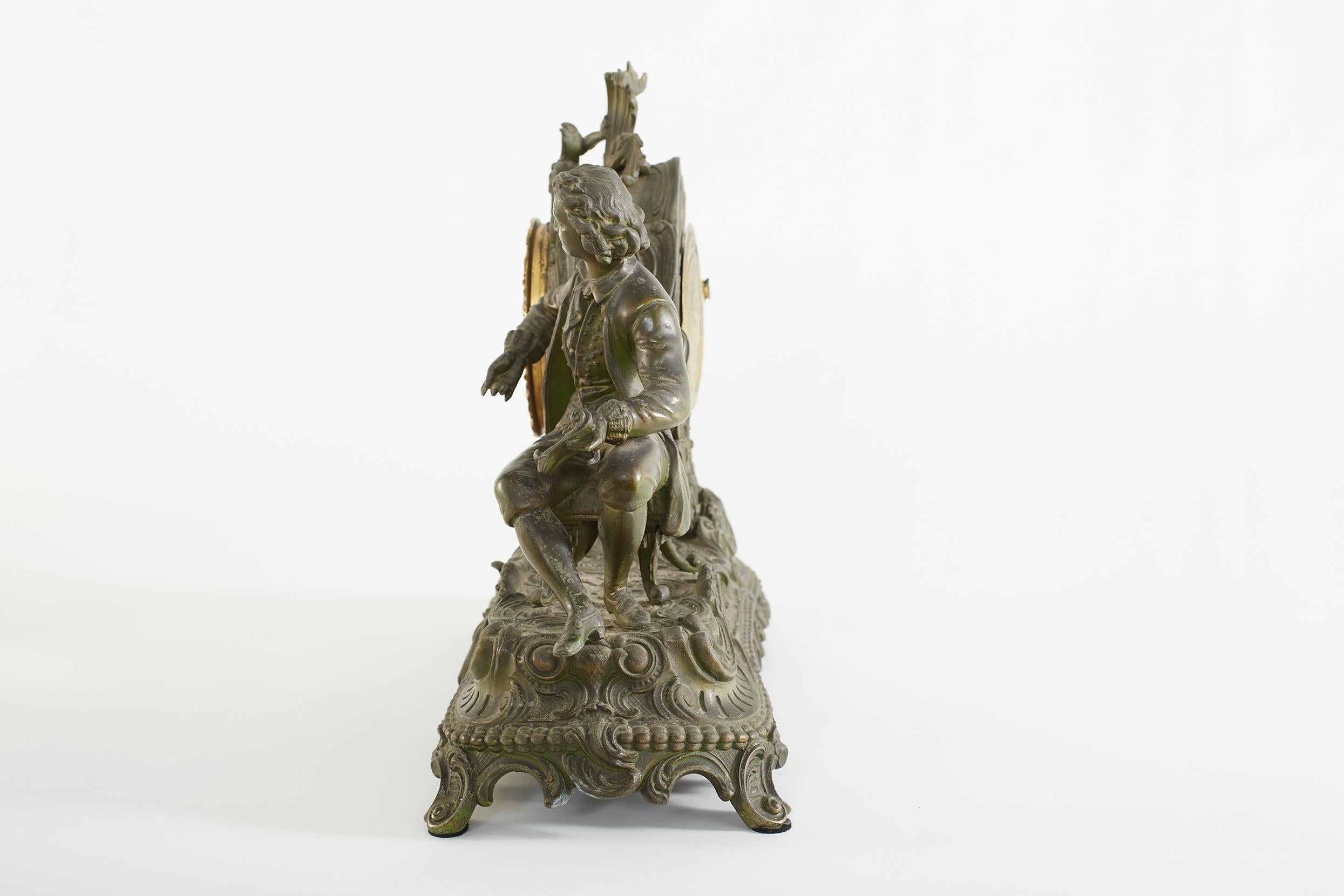 Figurale Kaminuhr aus Bronze, Ansonia, „Der Komponist“ im Angebot 5