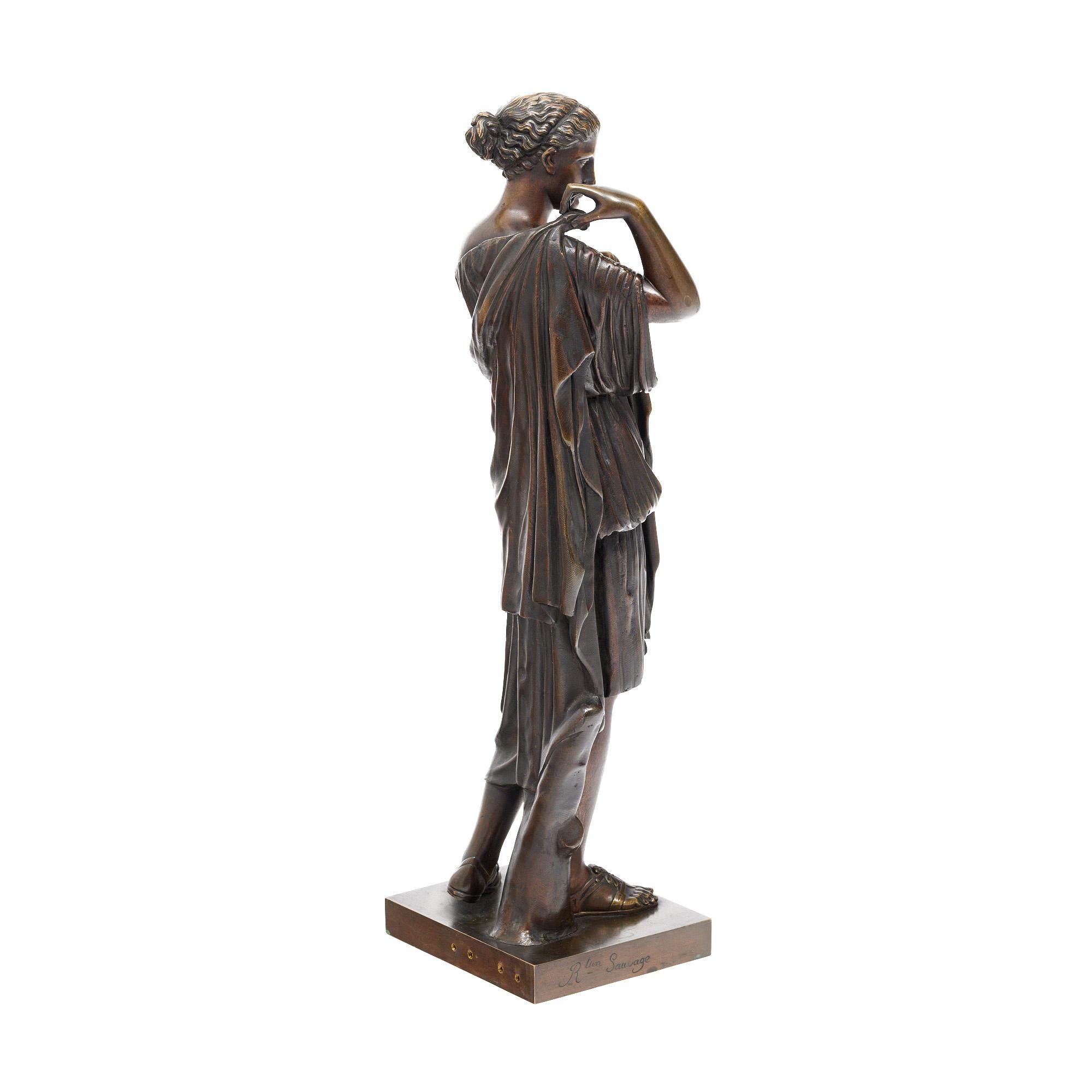 Francese Scultura antica in bronzo dopo 'La Diane de Gabis' di Praxiteles in vendita