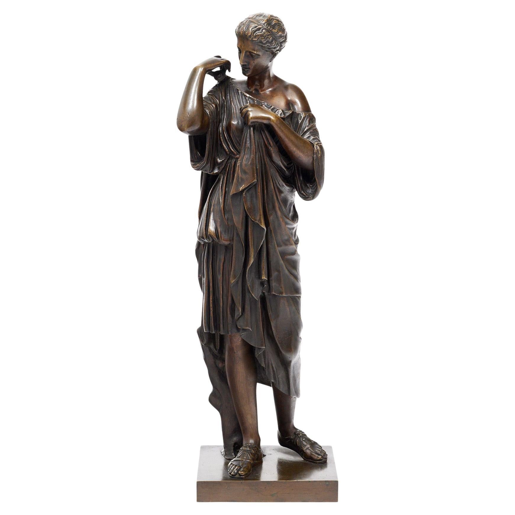 Sculpture antique en bronze d'après La Diane de Gabis de Praxiteles