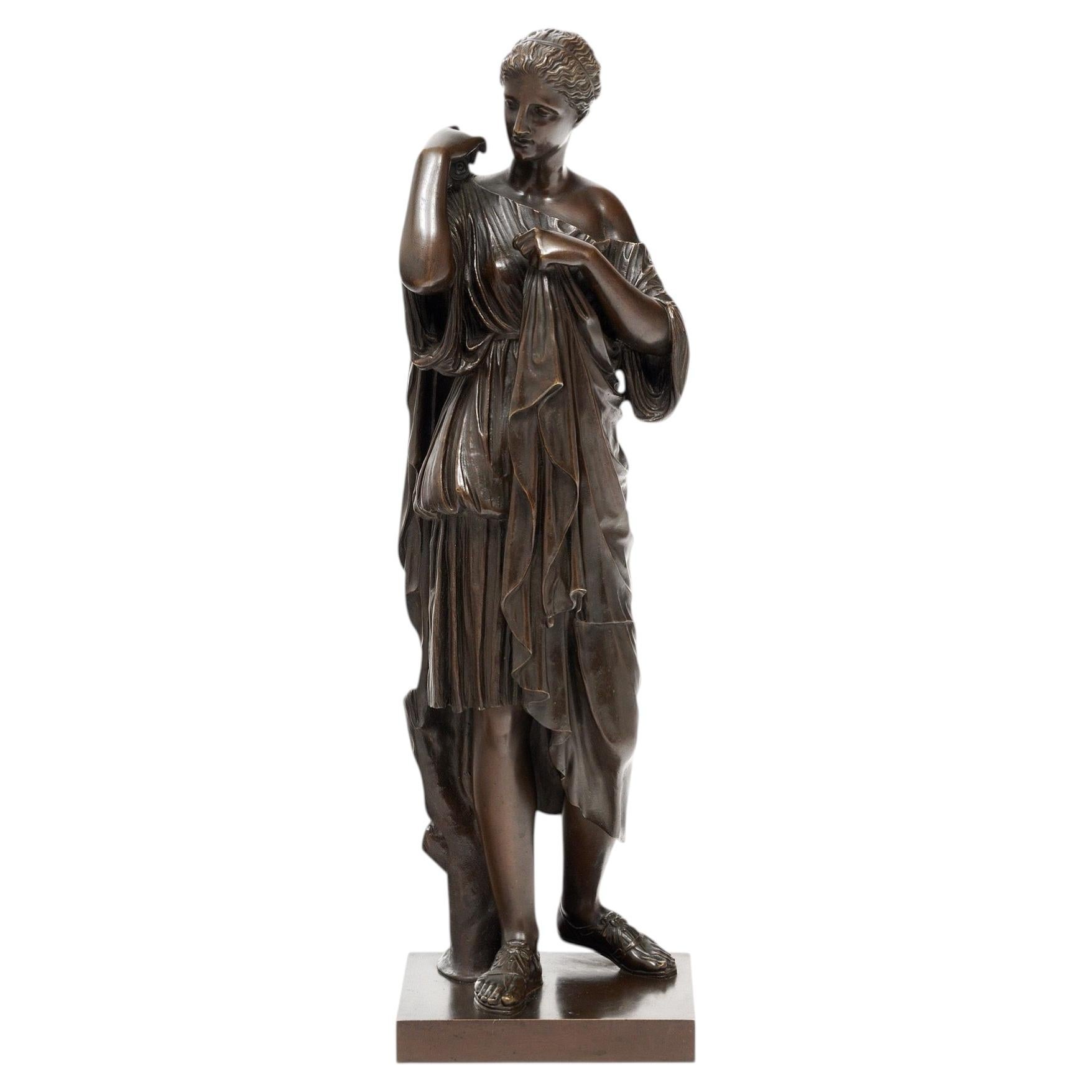 Scultura antica in bronzo dopo 'La Diane de Gabis' di Praxiteles