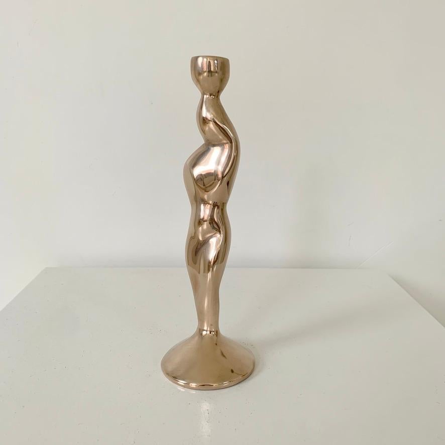 Mid-Century moderno Candeliere antropomorfo in bronzo, 1970 circa, Francia. in vendita