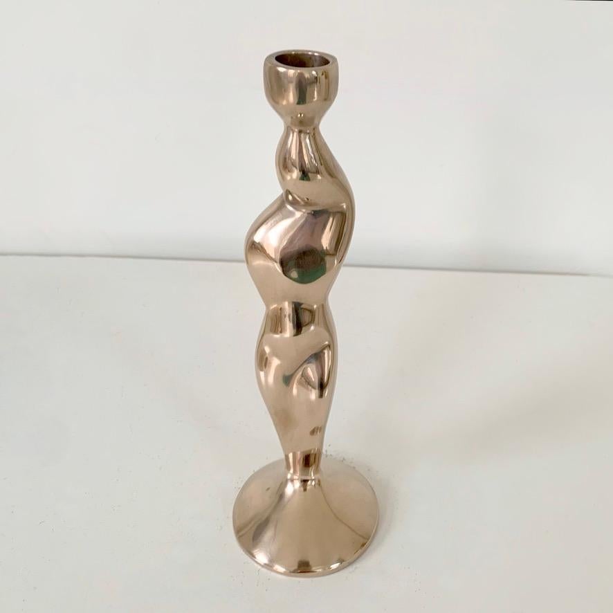 Fine XX secolo Candeliere antropomorfo in bronzo, 1970 circa, Francia. in vendita
