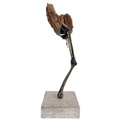 Escultura de bronce Arles del Río, "Esperando que las cosas caigan del cielo"