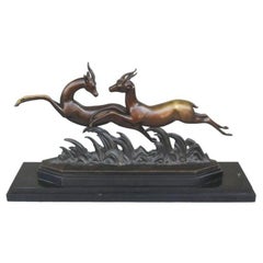 Bronze Art Déco 1930 Base en marbre noir avec gazelles par Alliot