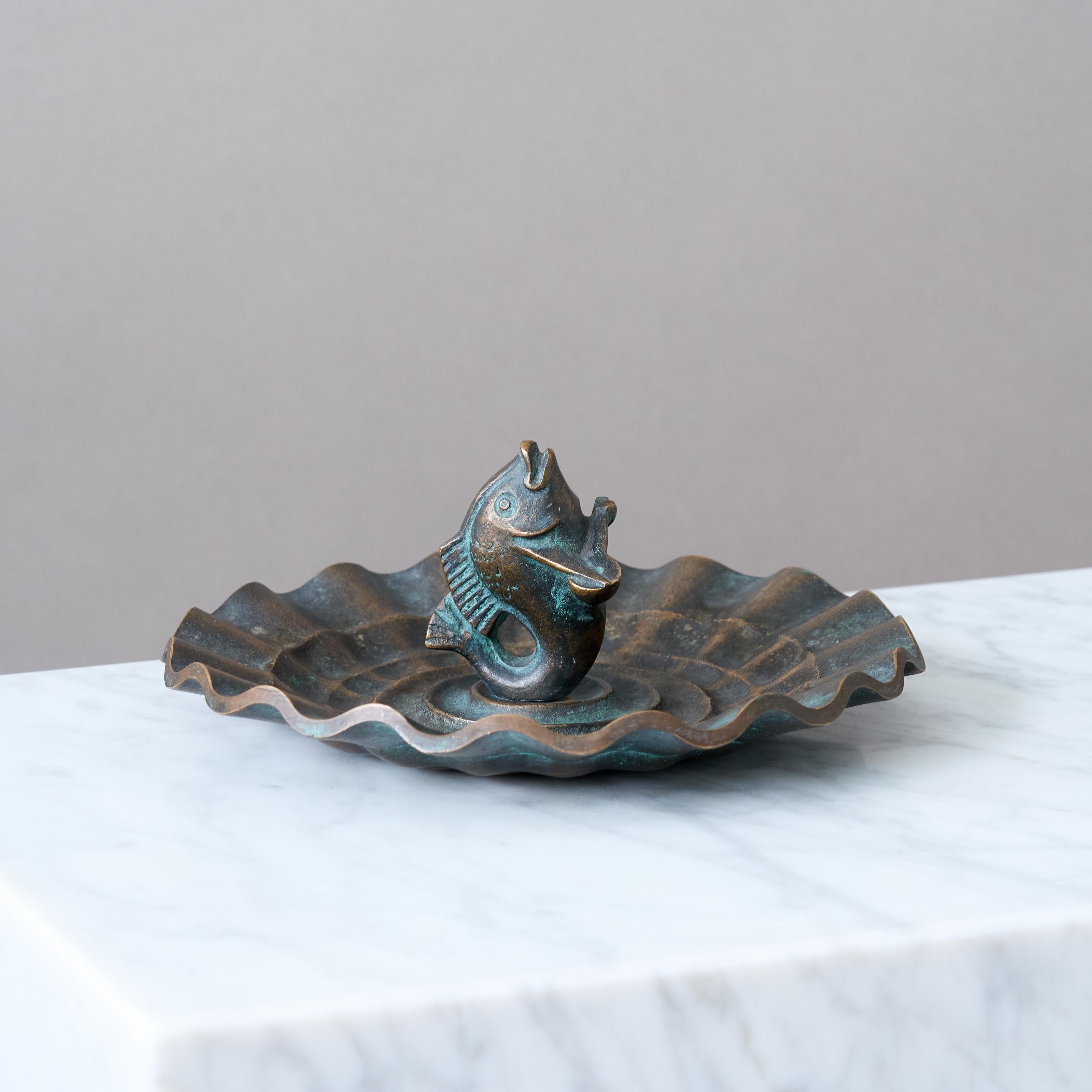 Bronze Art Deco Bowl / Dish by Böhlmarks, Sweden, 1930s. In Good Condition For Sale In Malmö, SE