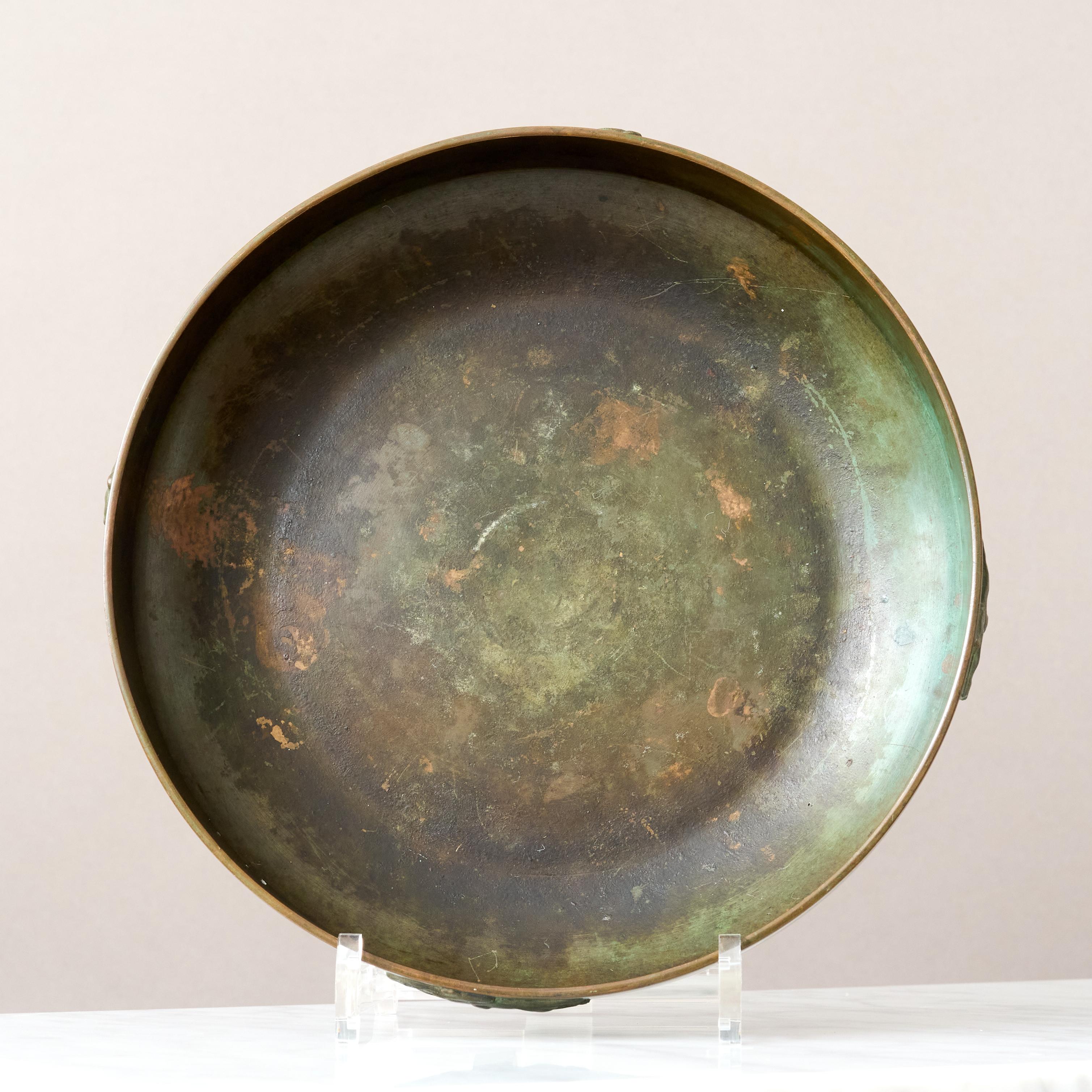 Cuenco Art Decó de bronce c. Caballos de GAB Guldsmedsaktiebolaget, Suecia, años 30 en venta 2
