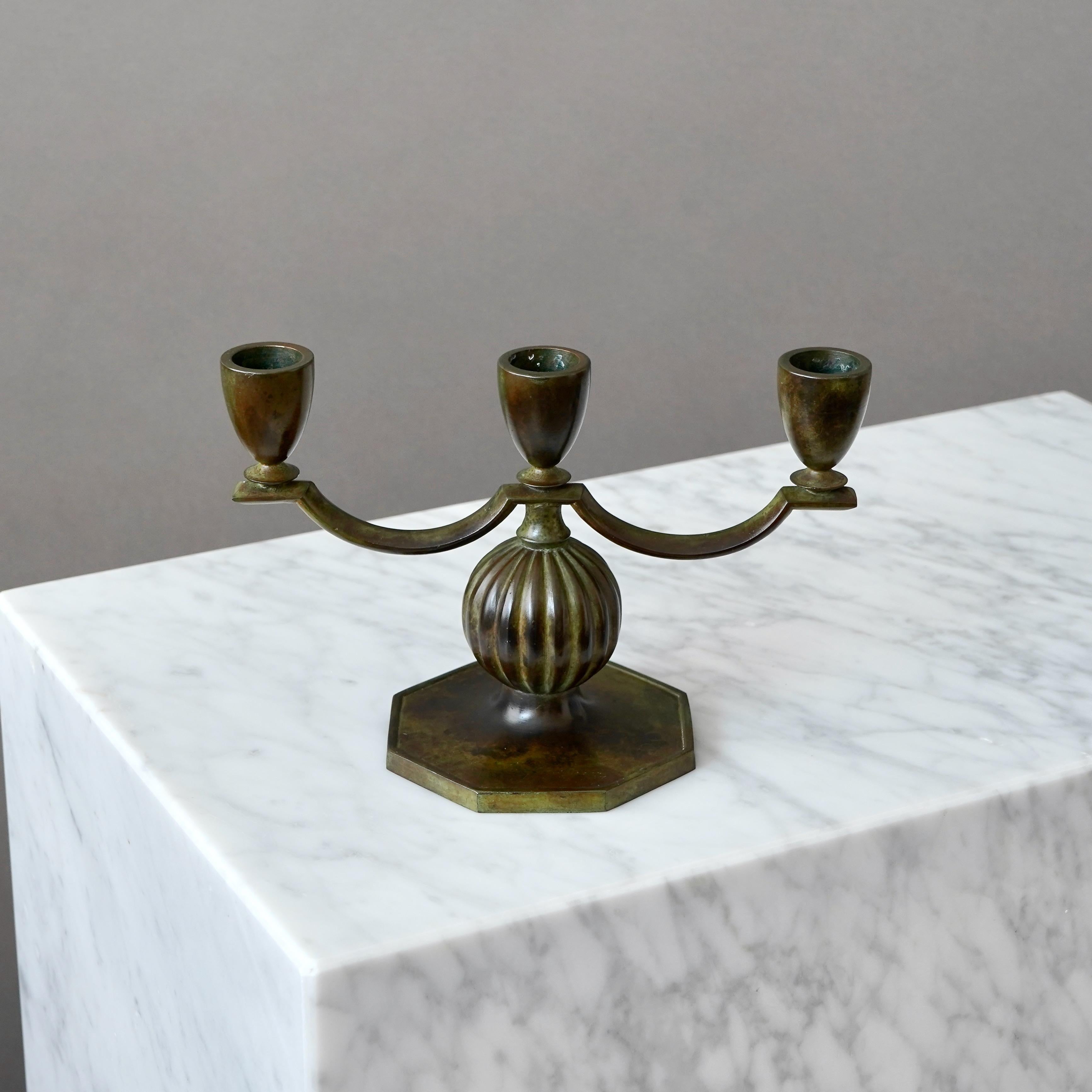 Art Déco Candelabro Art Deco in bronzo di GAB Guldsmedsaktiebolaget, Svezia, anni '30 in vendita
