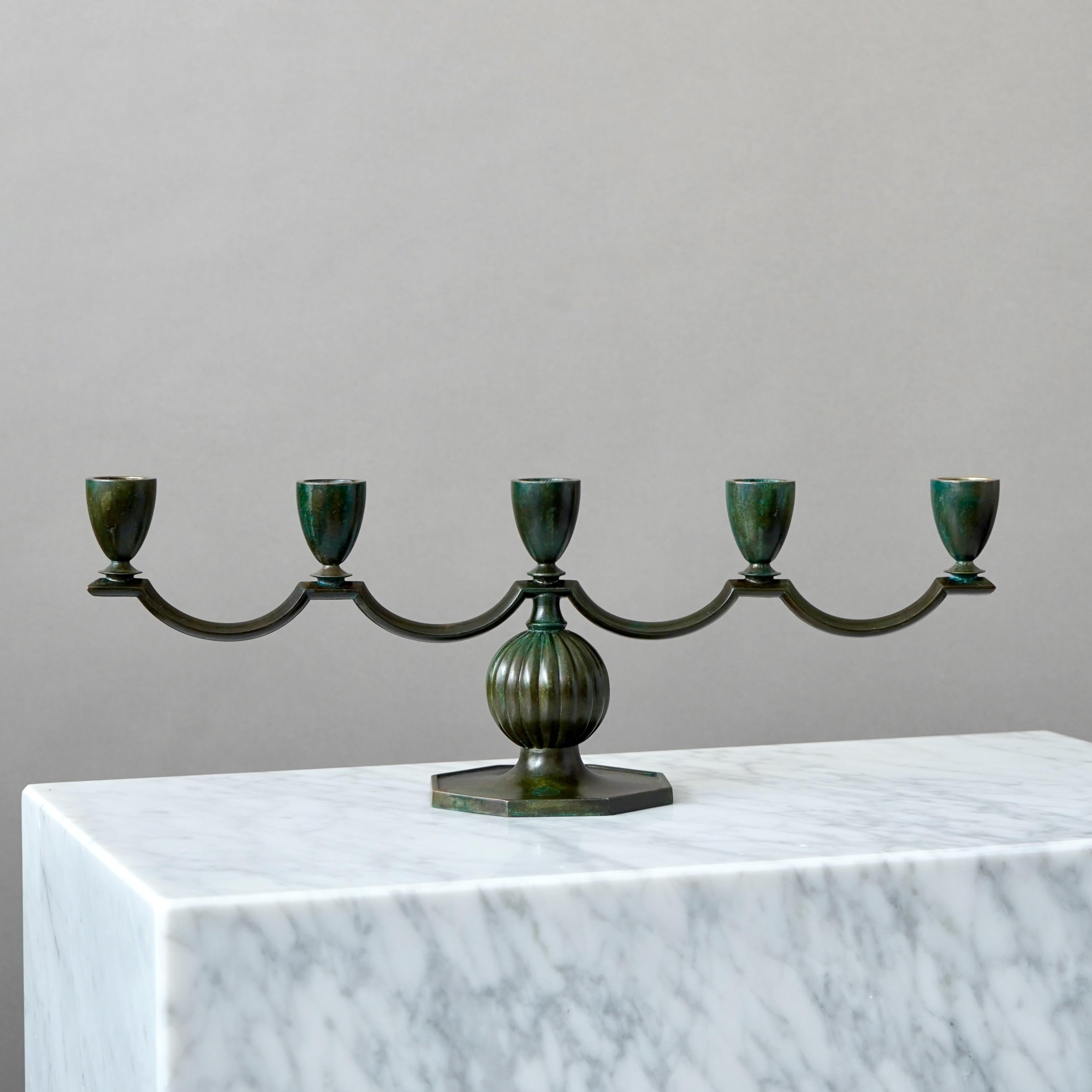Candelabro Art Deco in bronzo di GAB Guldsmedsaktiebolaget, Svezia, anni '30 In condizioni buone in vendita a Malmö, SE