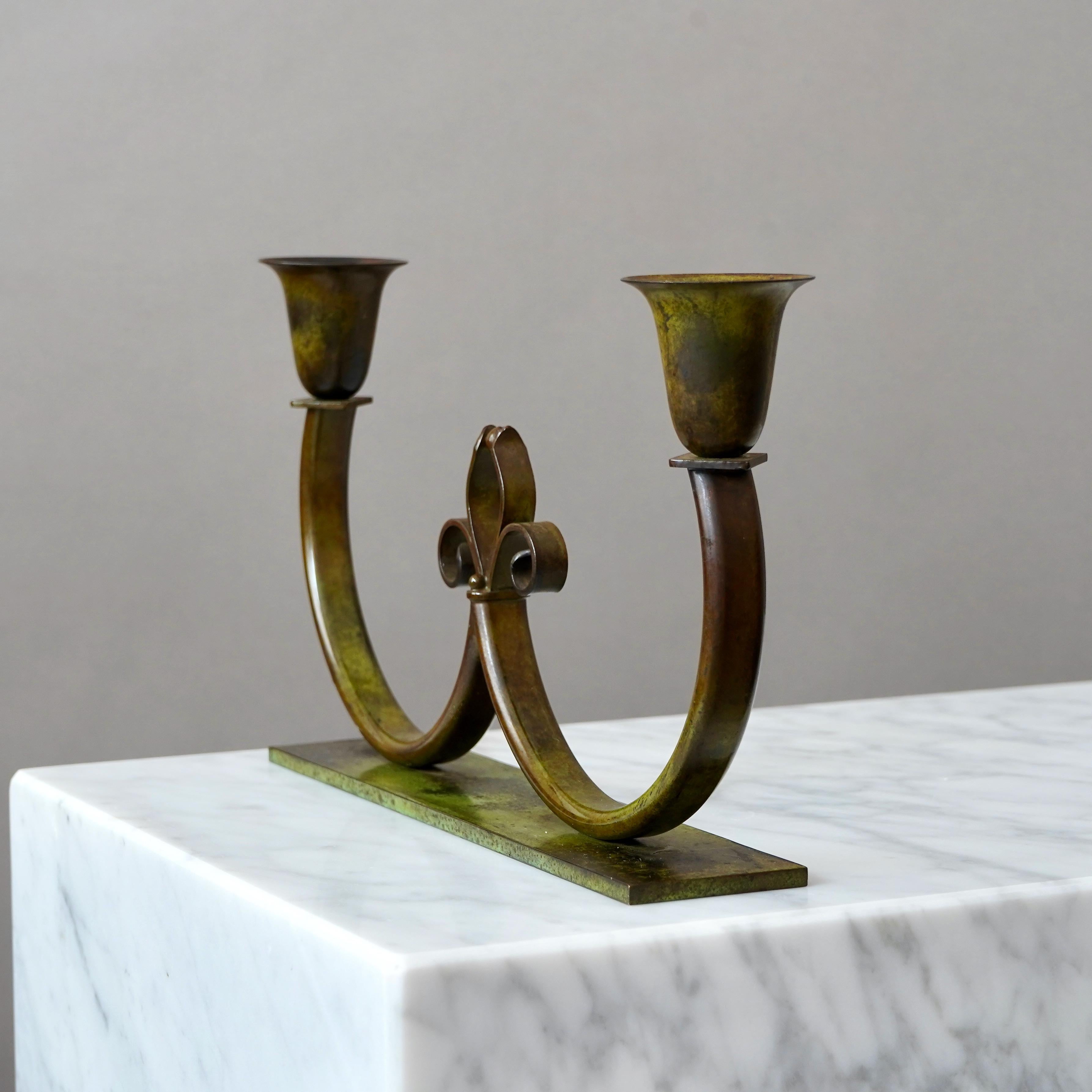 Candelabro Art Deco in bronzo di Lyfa, Danimarca, anni '30 In condizioni buone in vendita a Malmö, SE