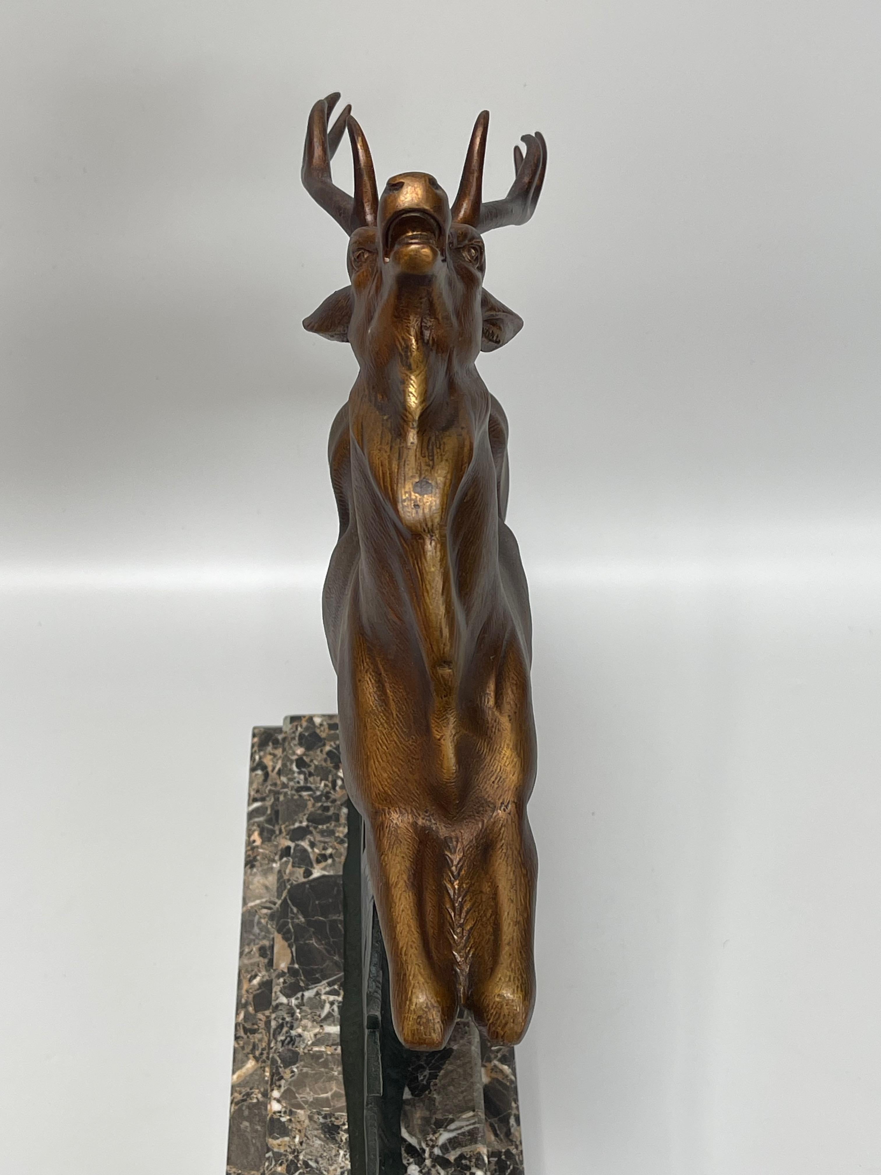 Bronze Art Deco Deer Signed L Alliot In Excellent Condition For Sale In NANTES, FR