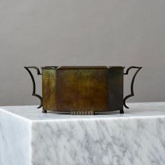 Jardinera Art Decó de bronce de GAB Guldsmedsaktiebolaget, Suecia, años 30