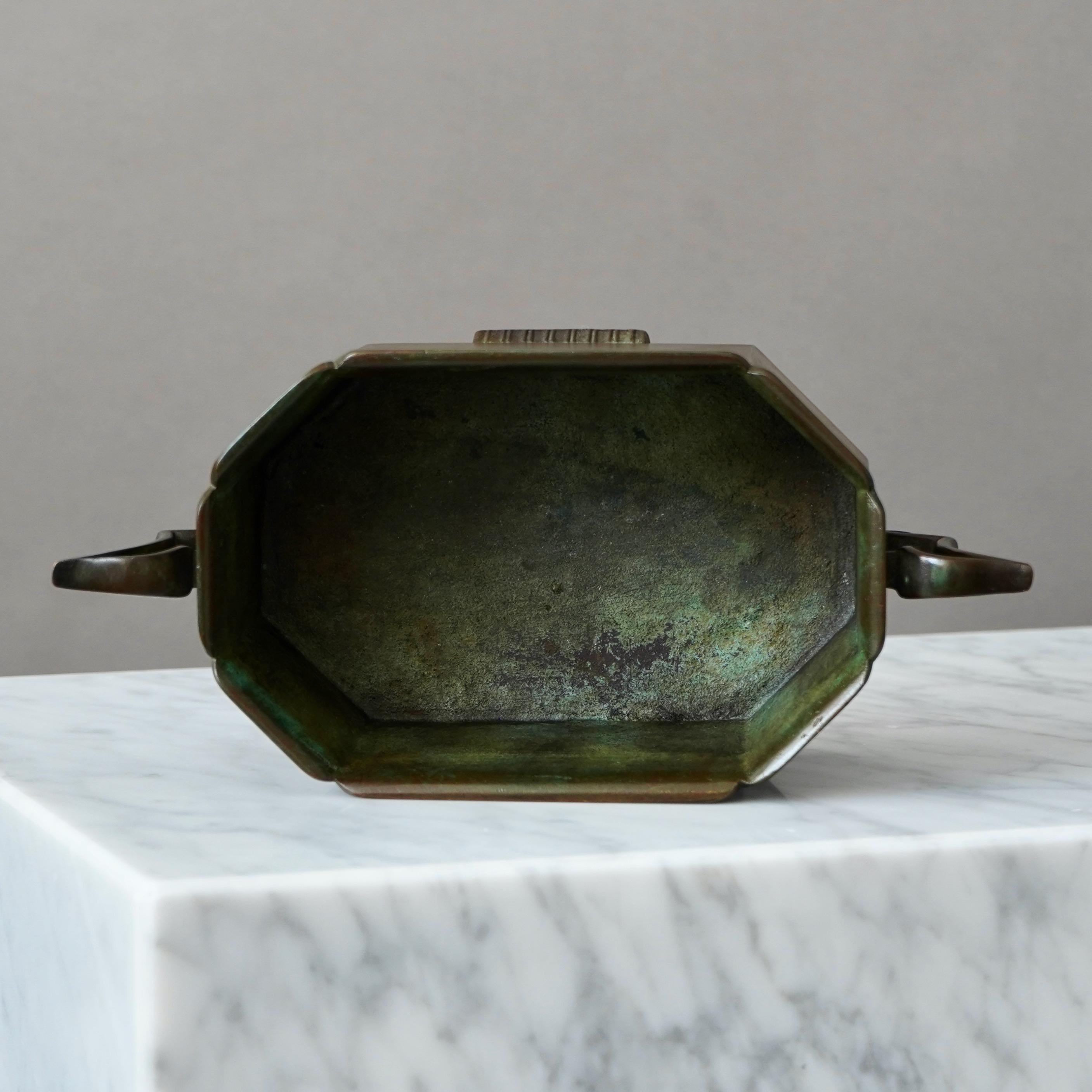 Bronzo Jardiniere Art Deco in bronzo di GAB Guldsmedsaktiebolaget, Svezia, anni '30 in vendita