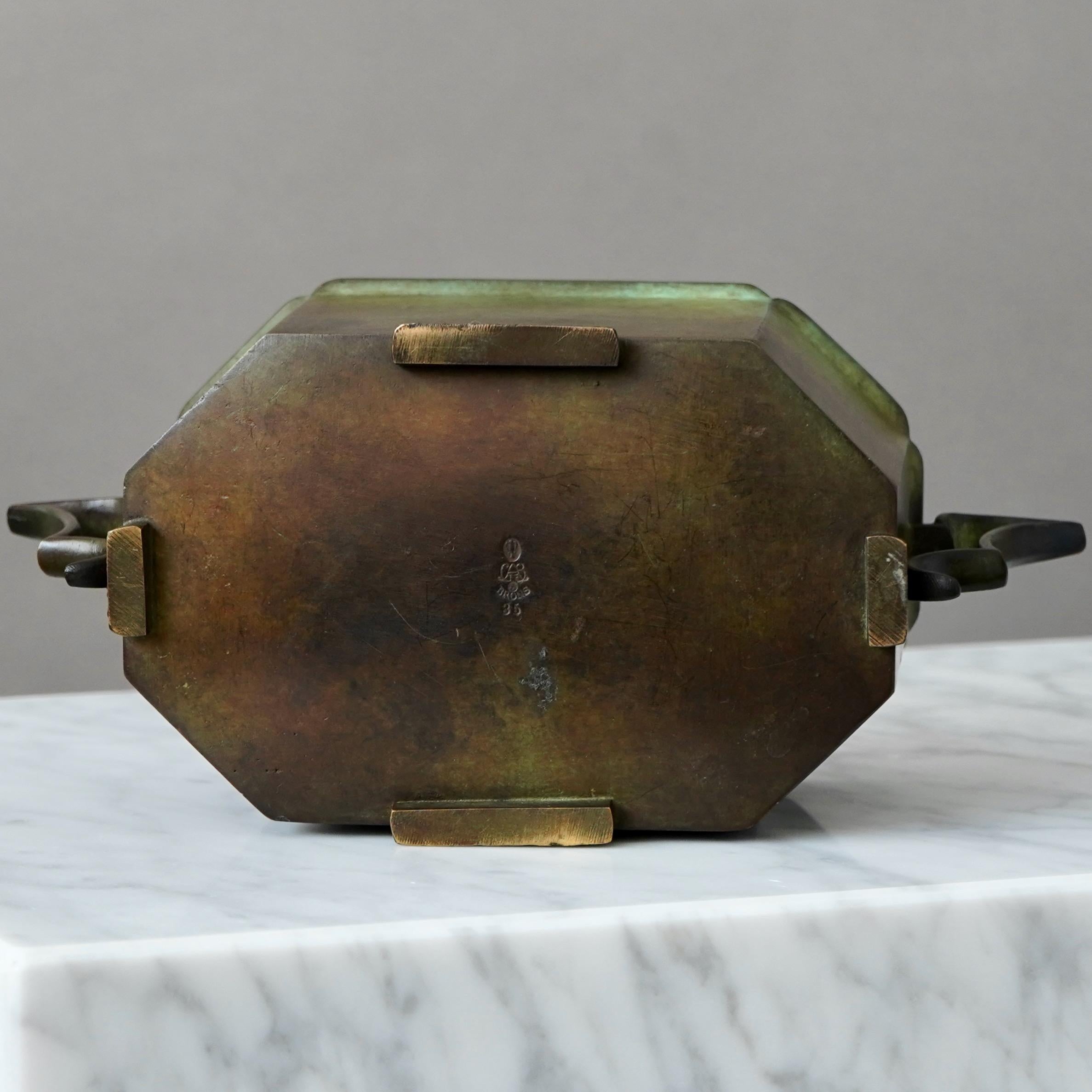 Jardiniere Art Deco in bronzo di GAB Guldsmedsaktiebolaget, Svezia, anni '30 in vendita 1