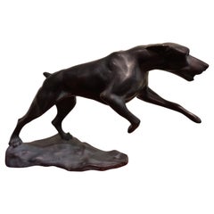 Lévrier en cuir Art Déco en bronze sur pied