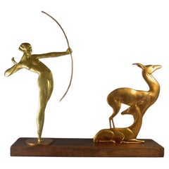 Scultura in bronzo art déco Diana cacciatrice e cervi