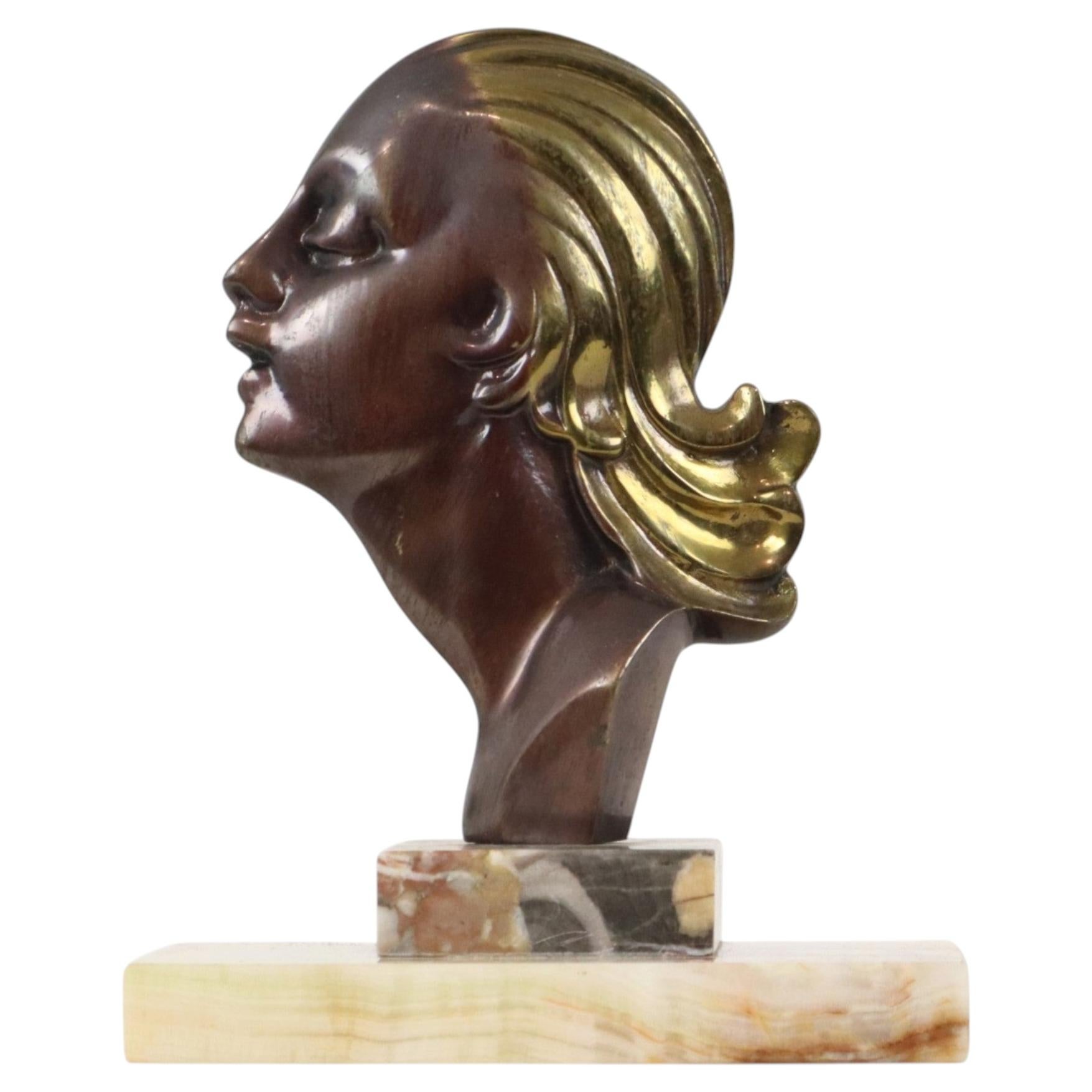 Bronze Art Deco Sculpture of a Woman on Marble, 1930s