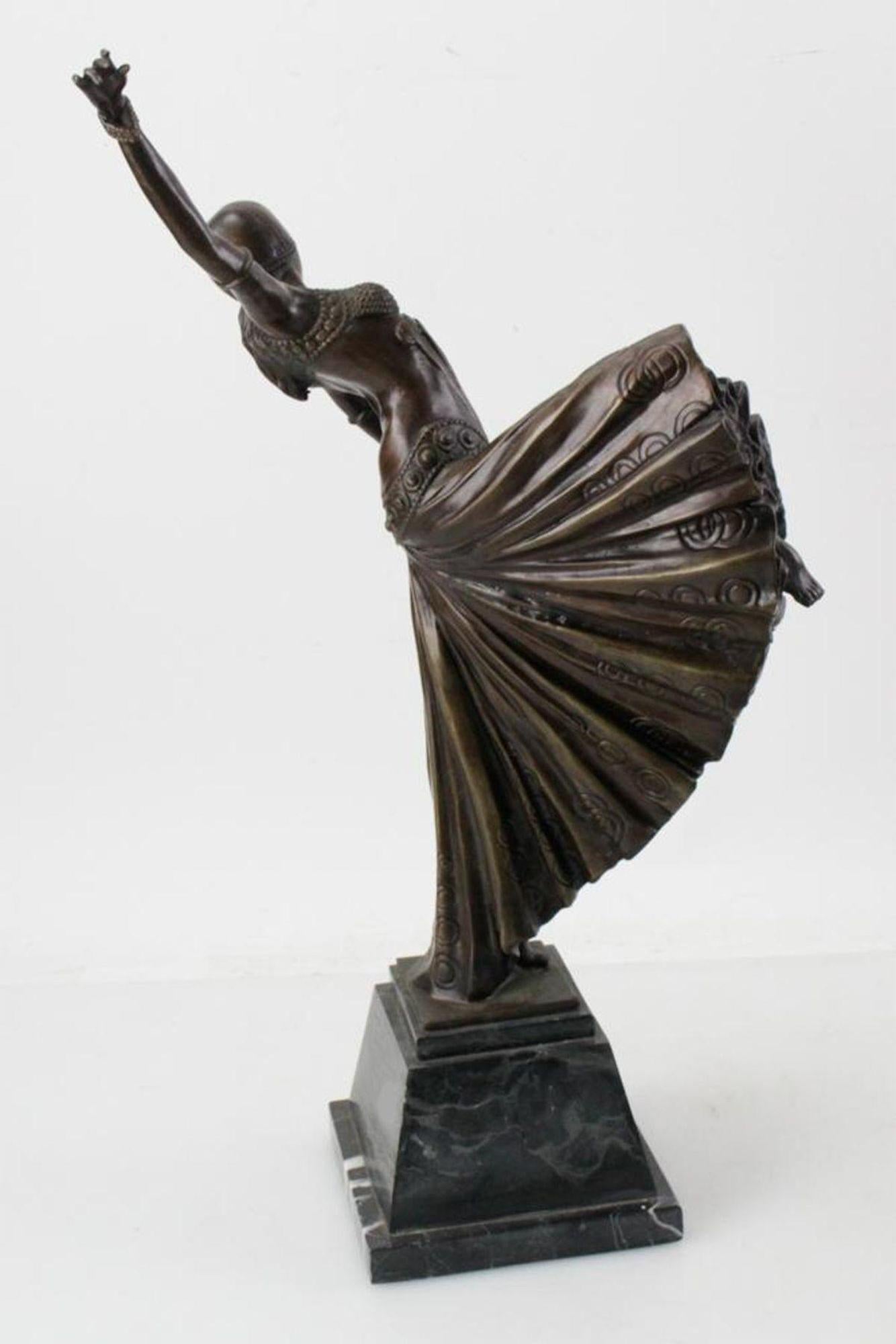 Bronze Art Deco Sculpture of an Oriental Dancer after Chiparus In Good Condition For Sale In Los Angeles, CA