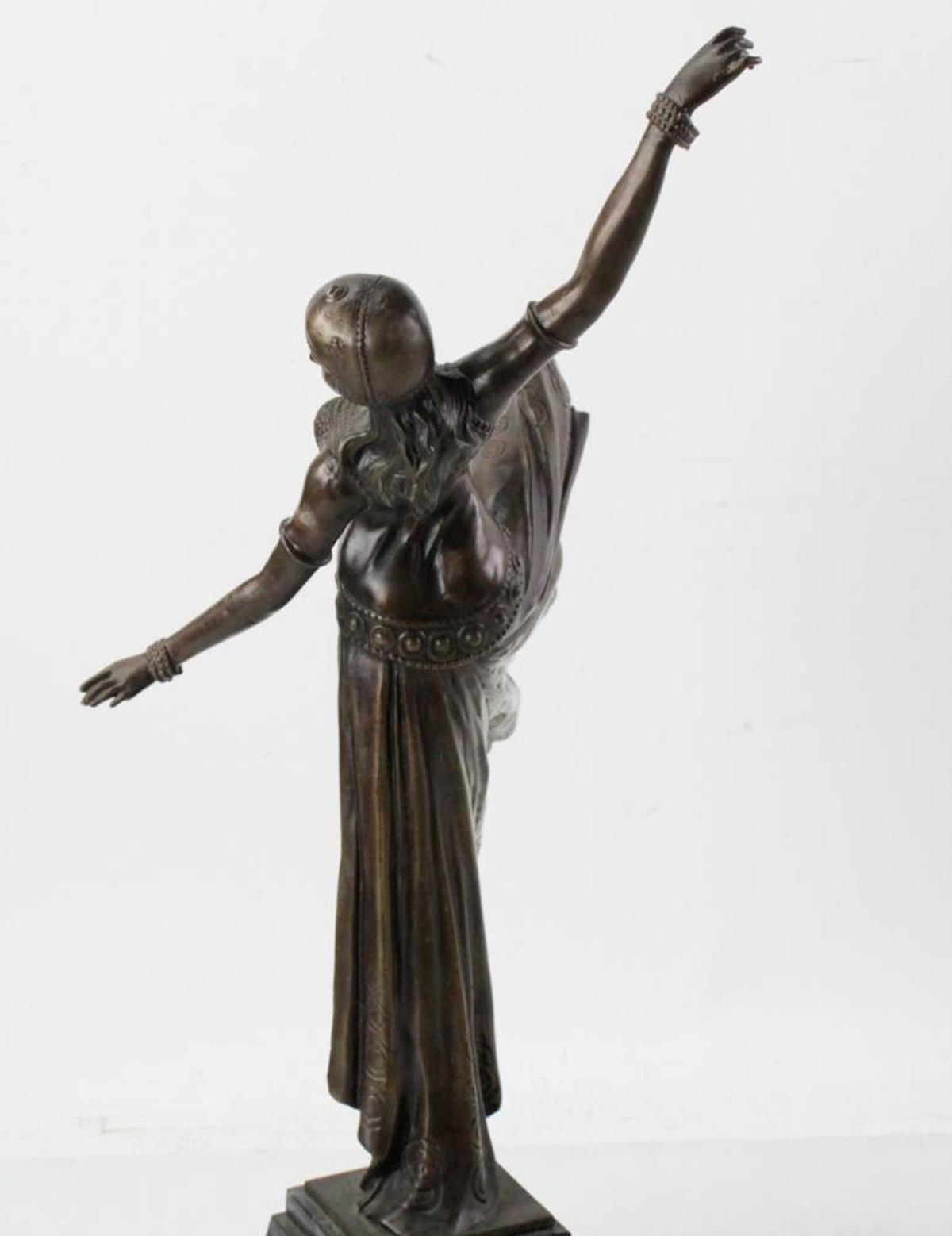 Early 20th Century Bronze Art Deco Sculpture of an Oriental Dancer after Chiparus For Sale
