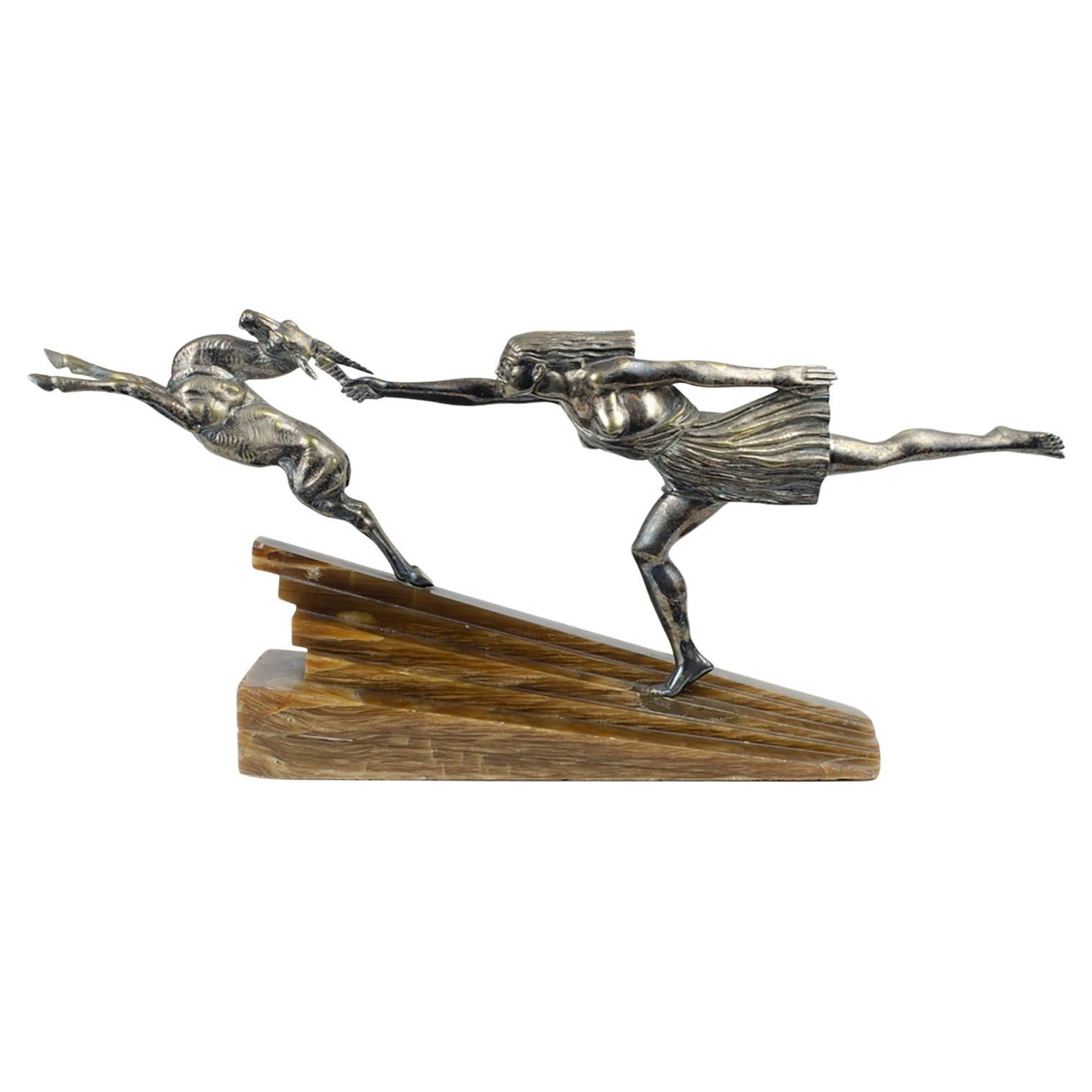  Bronze Art Deco, Statue von Aurore Onu „Chasing the Hind“ aus Bronze