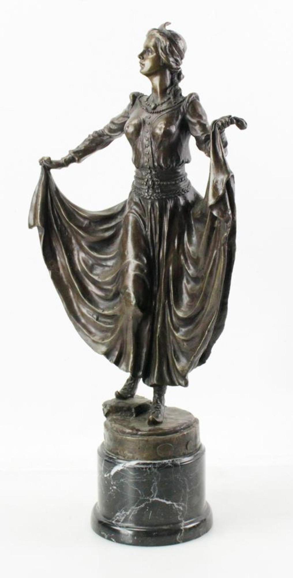 Bronze Art Deco Sculpture of a Dancer on Marble Base In Good Condition For Sale In Los Angeles, CA