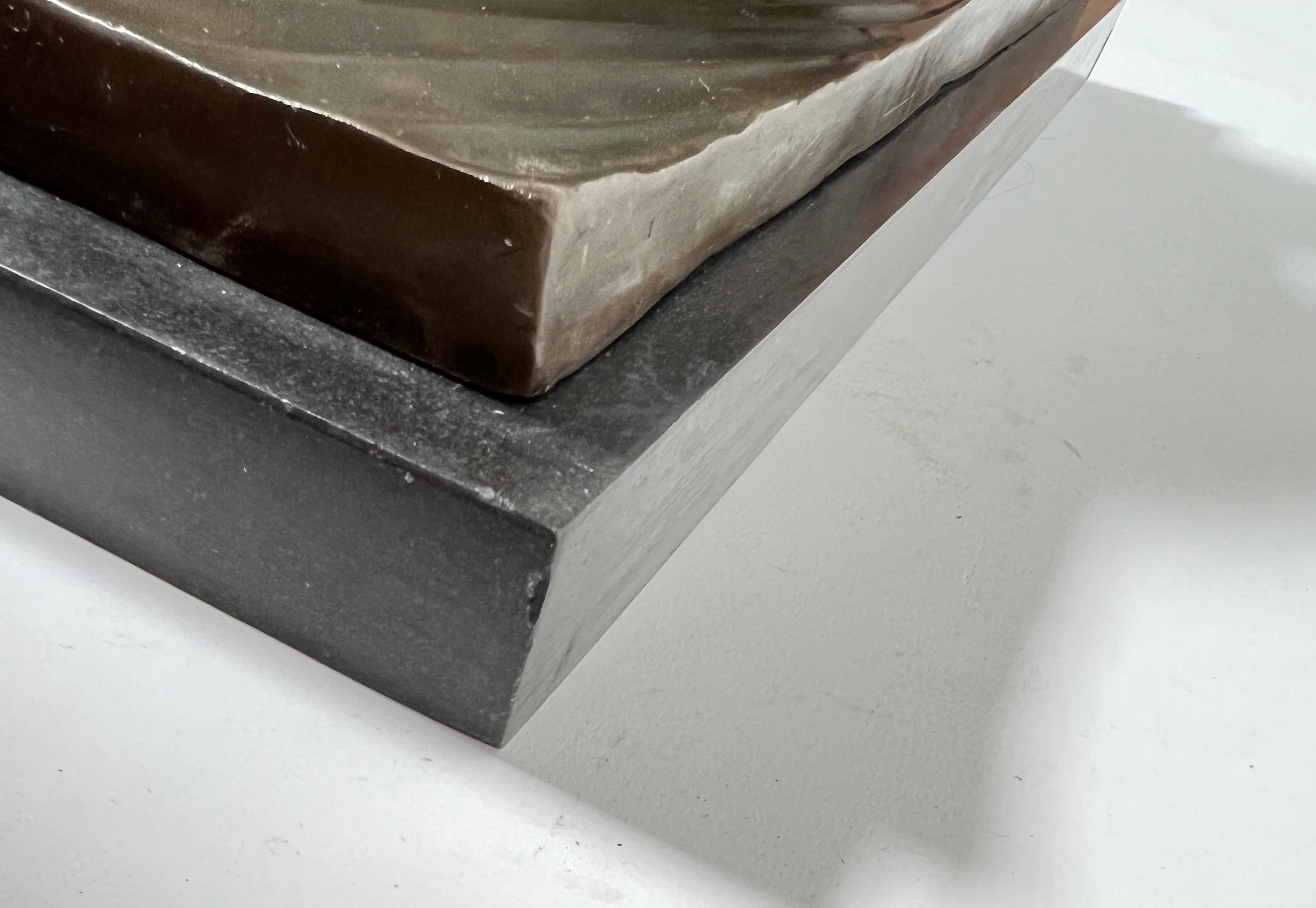 Scultura in bronzo in stile Art Deco di una nuotatrice nuda di Wayne Current in vendita 1