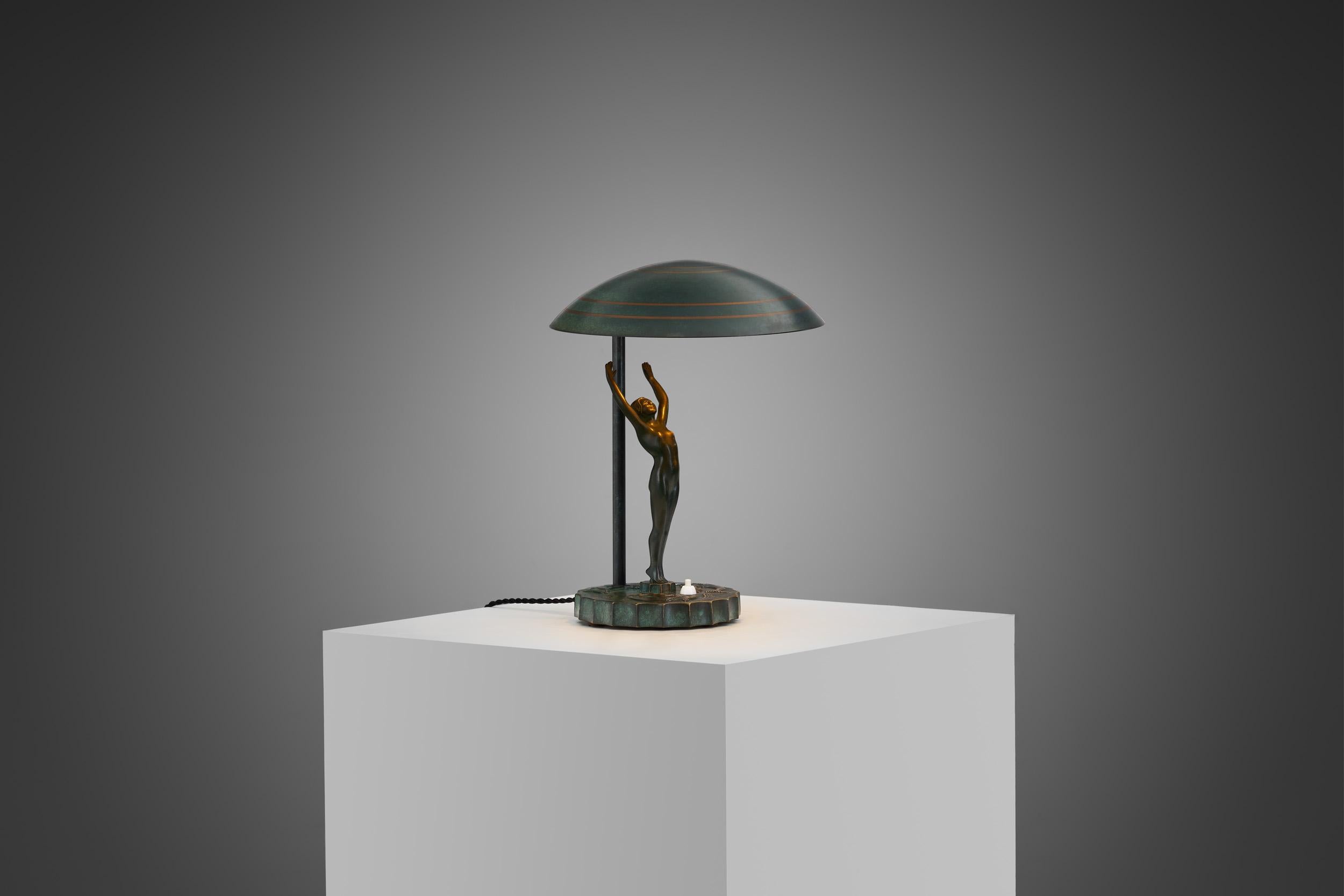 Bronze Art Deco Table Lamp, Europe ca 1930s For Sale 1