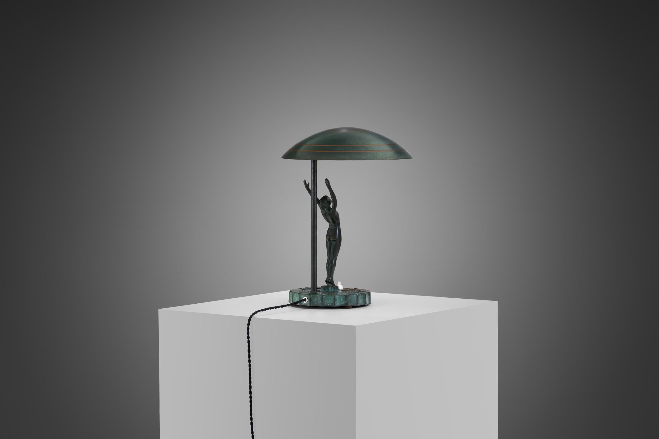 Bronze Art Deco Table Lamp, Europe ca 1930s For Sale 4