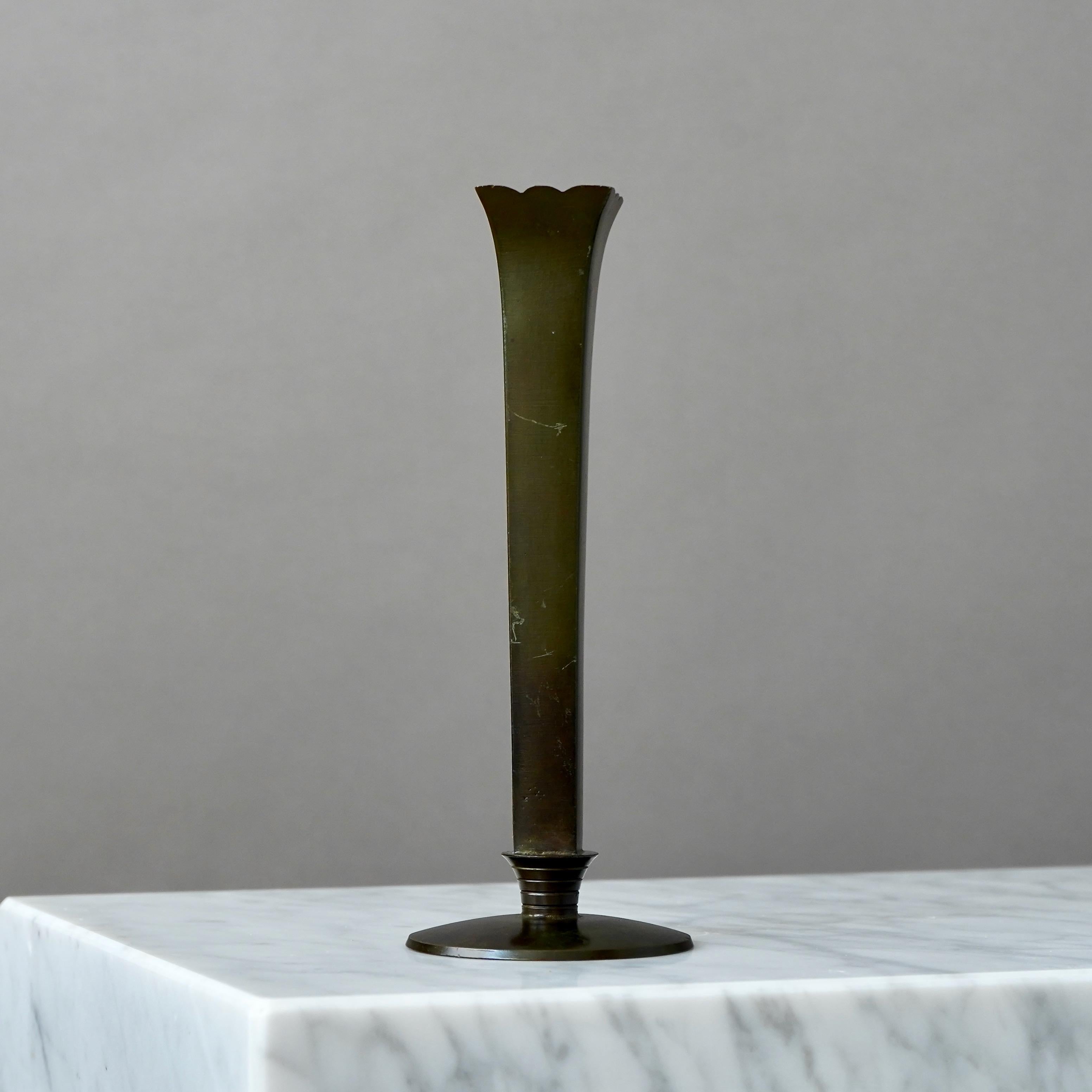 Vase Art déco par GAB Guldsmedsaktiebolaget, Suède, années 1930 en vente 2