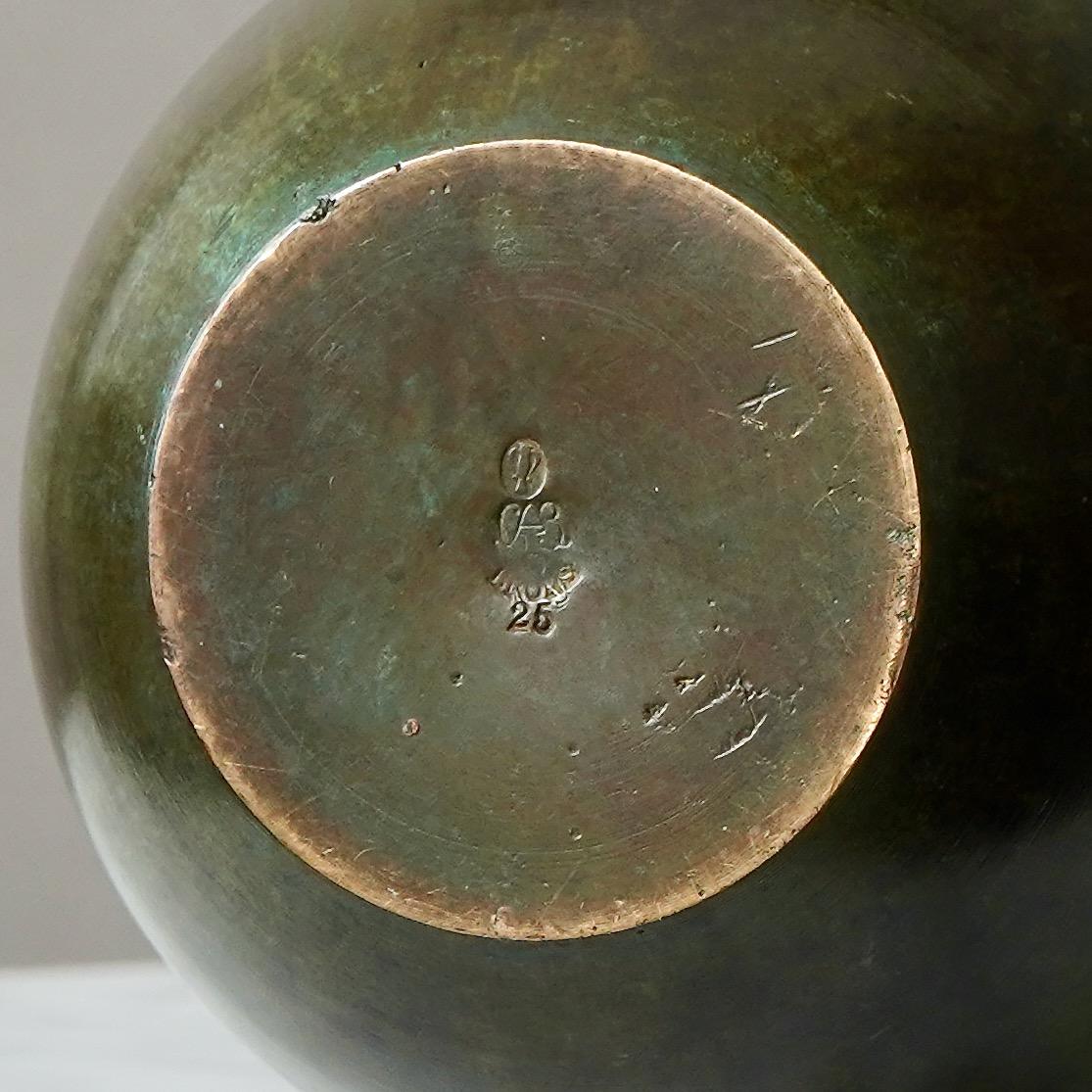Vaso Art Deco in bronzo di GAB Guldsmedsaktiebolaget, Svezia, anni '30 in vendita 3