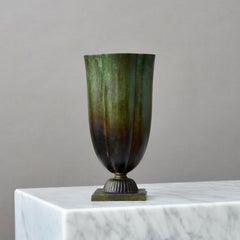Jarrón Art Déco de bronce de GAB Guldsmedsaktiebolaget, Suecia, años 30