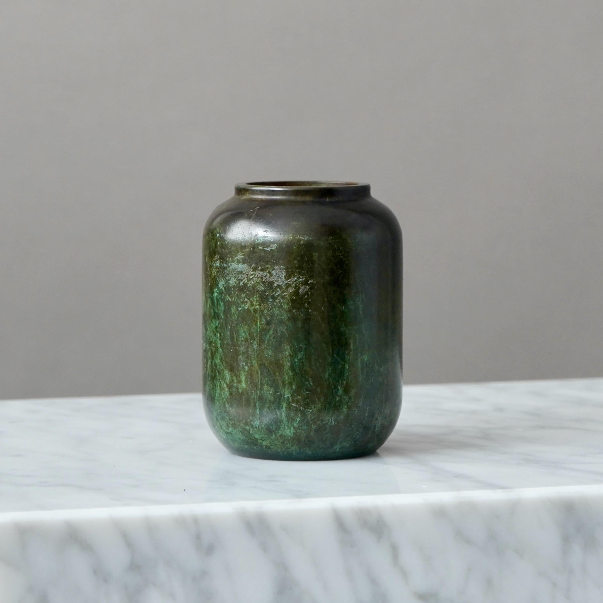Calco Vaso Art Deco in bronzo di GAB Guldsmedsaktiebolaget, Svezia, anni '30 in vendita