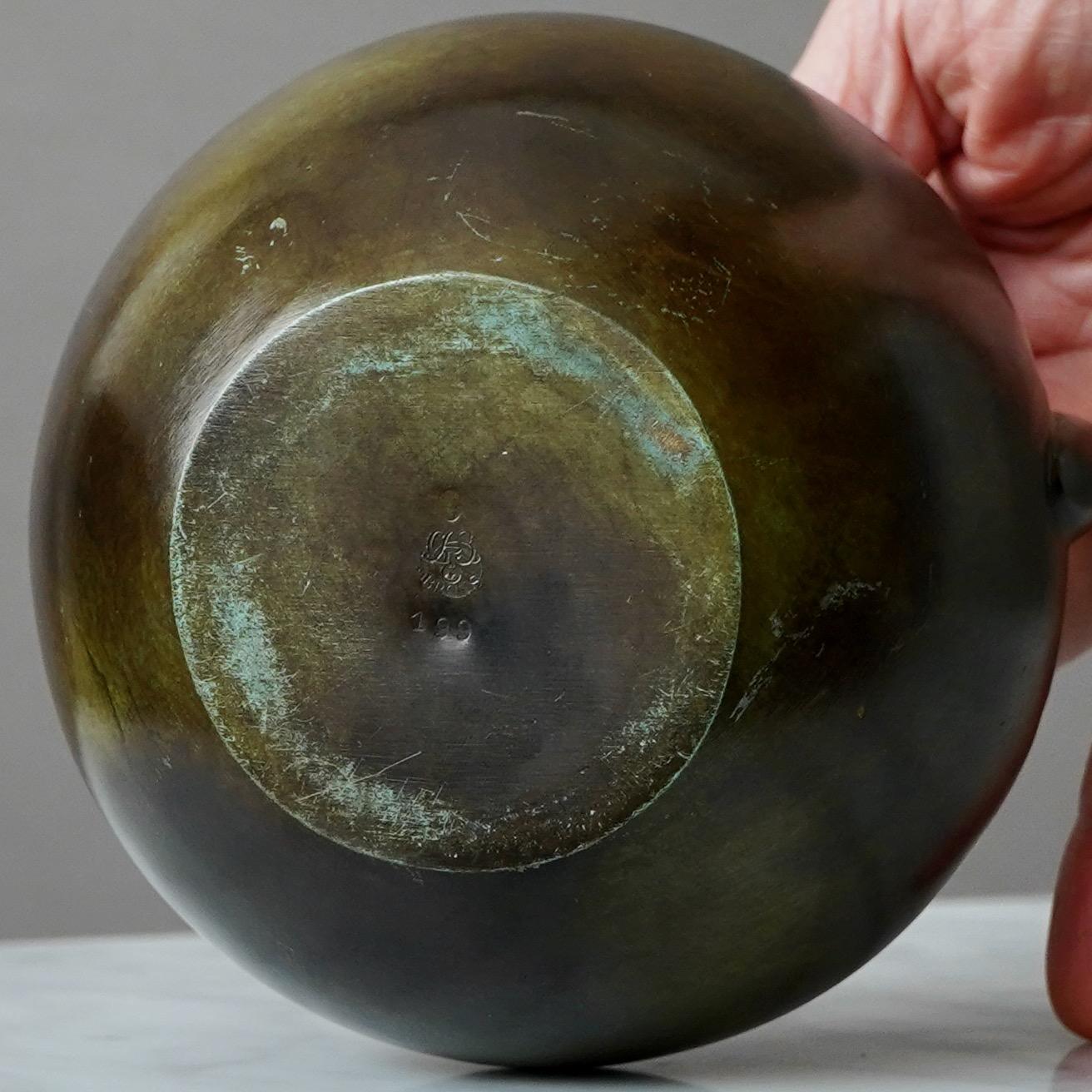 Vaso Art Deco in bronzo di GAB Guldsmedsaktiebolaget, Svezia, anni '30 in vendita 1
