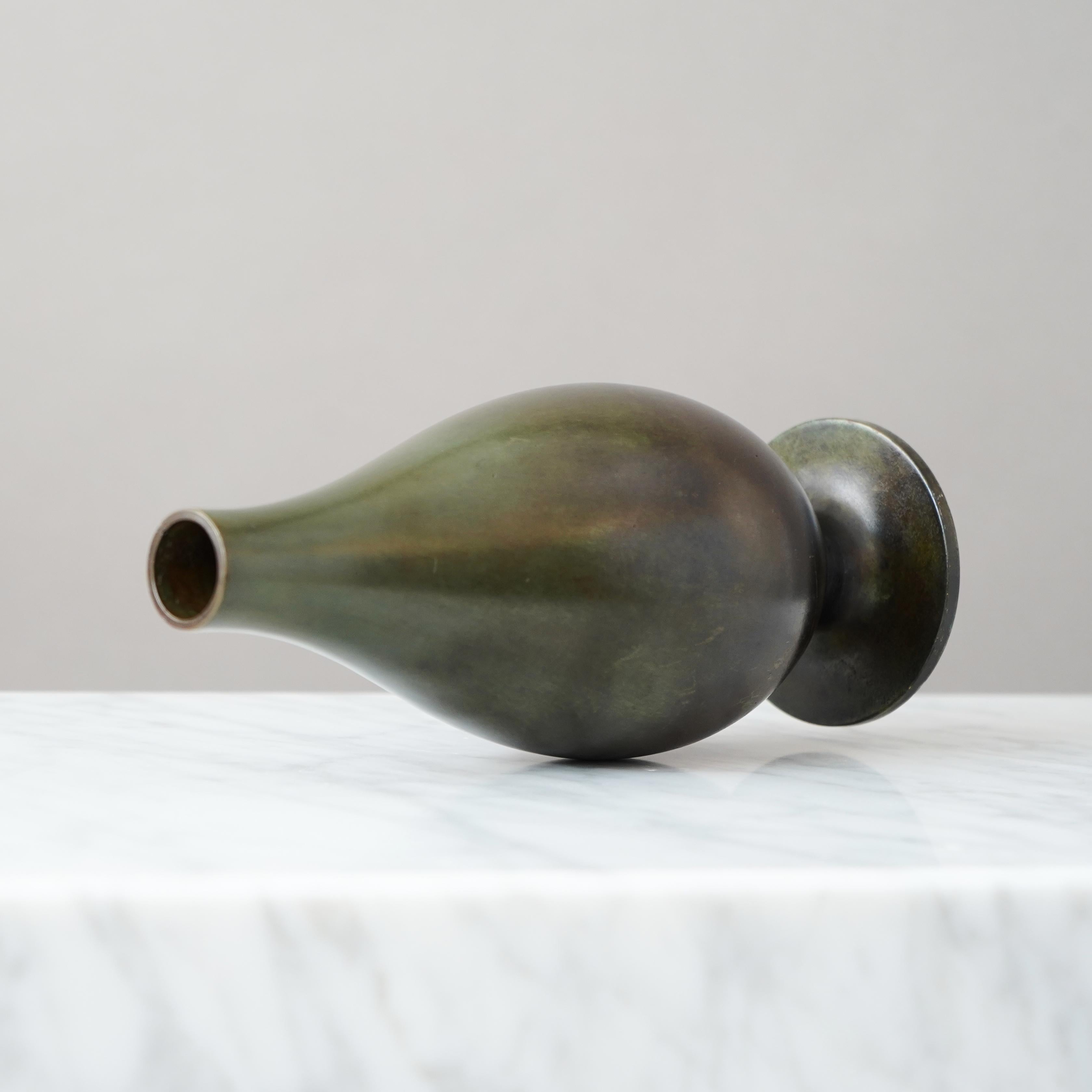 Bronze Art Deco Vase by GAB Guldsmedsaktiebolaget, Sweden, 1930s en vente 2
