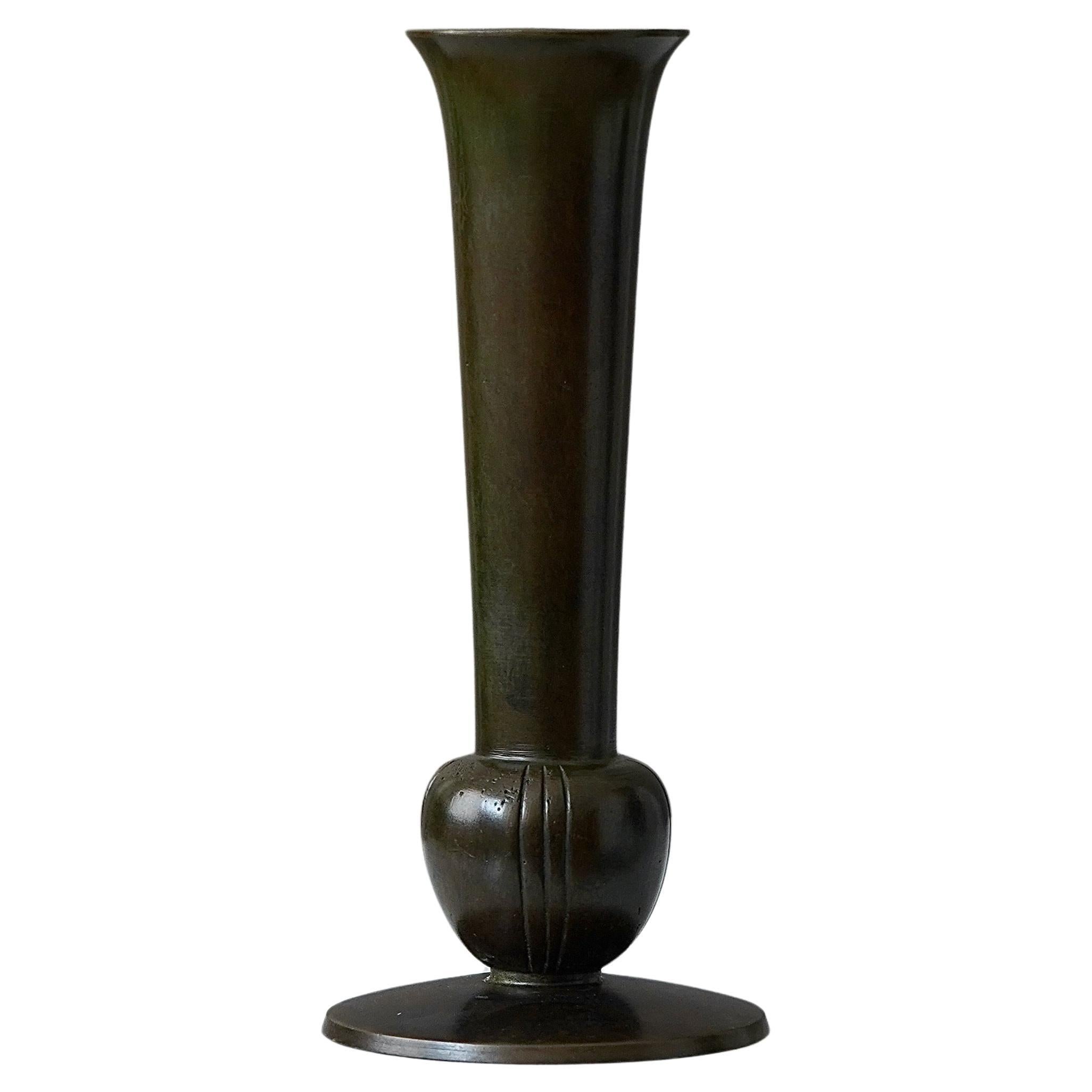 Vaso Art Deco in bronzo di GAB Guldsmedsaktiebolaget, Svezia, anni '30 in vendita