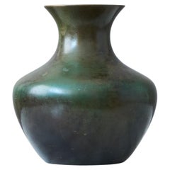 Jarrón Art Déco de bronce de GAB Guldsmedsaktiebolaget, Suecia, años 30