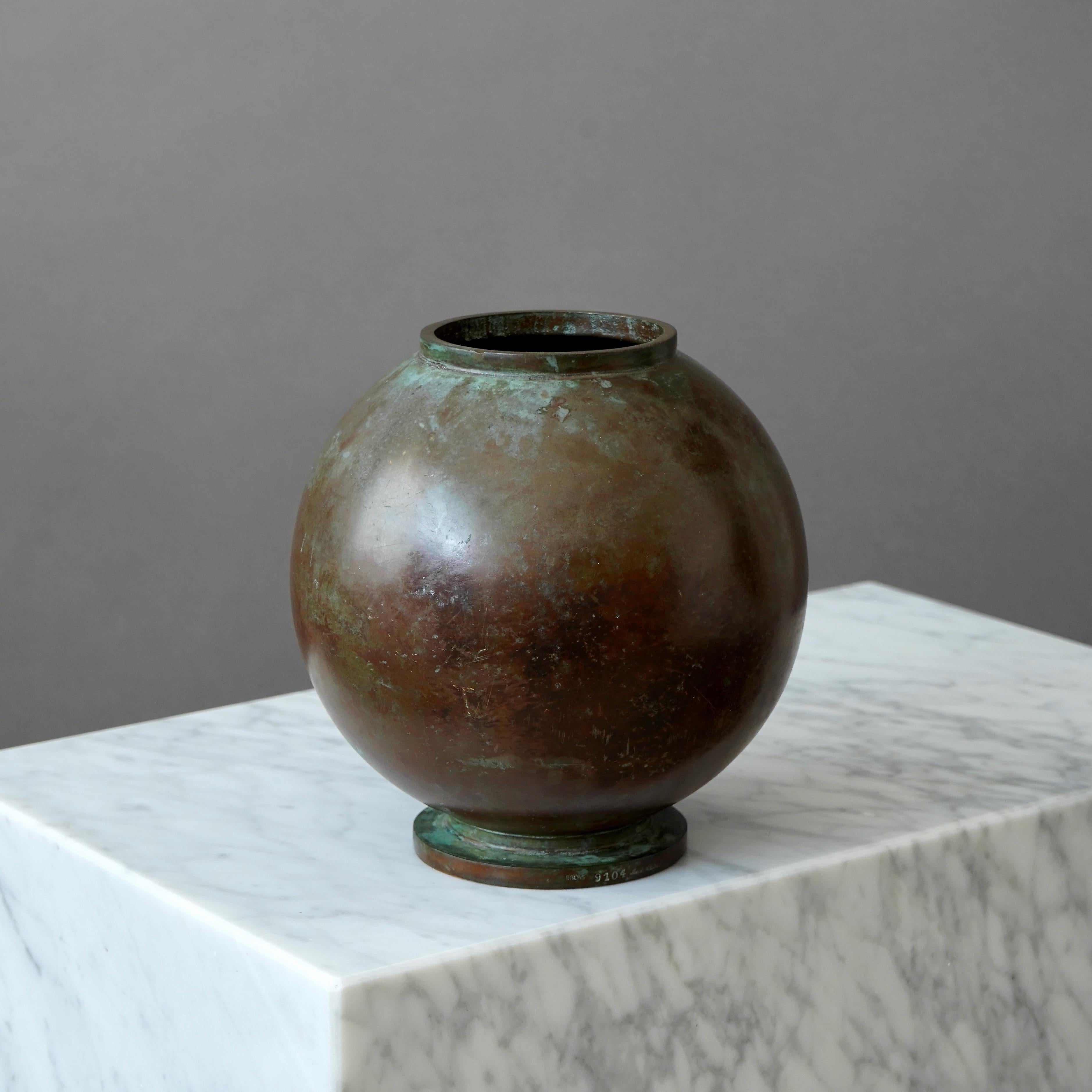 Art-Déco-Vase aus Bronze von Sune Bäckström, Schweden, 1920er Jahre (Skandinavische Moderne) im Angebot