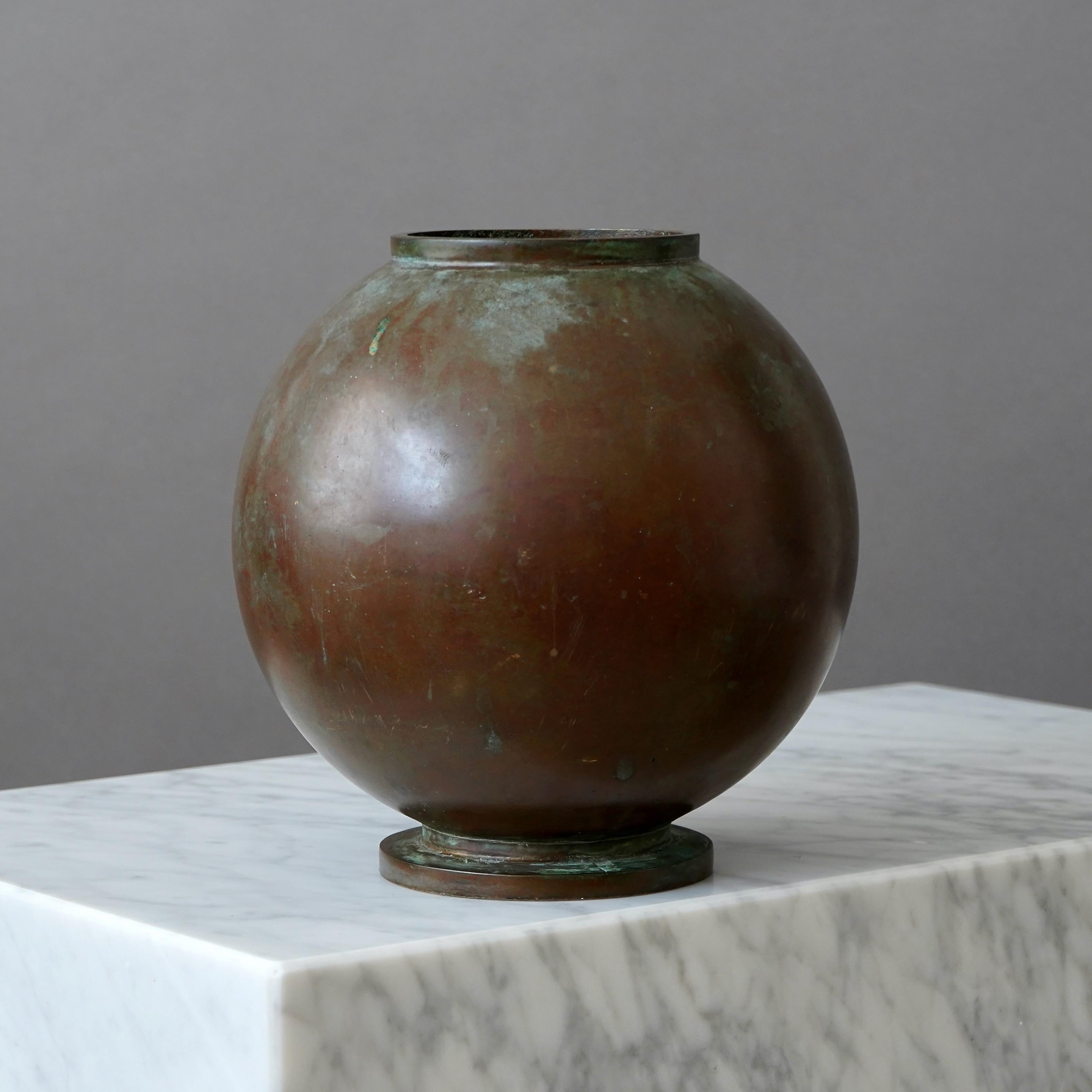 Art-Déco-Vase aus Bronze von Sune Bäckström, Schweden, 1920er Jahre (Schwedisch) im Angebot