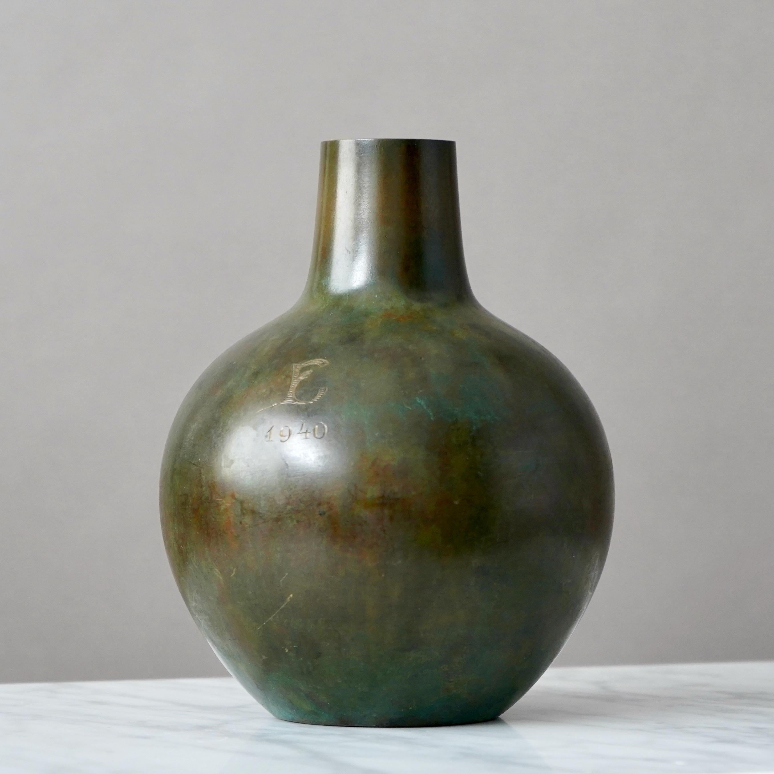 Bronzo Vaso Art Deco in bronzo di Sune Backstrom, Svezia, anni '20 in vendita