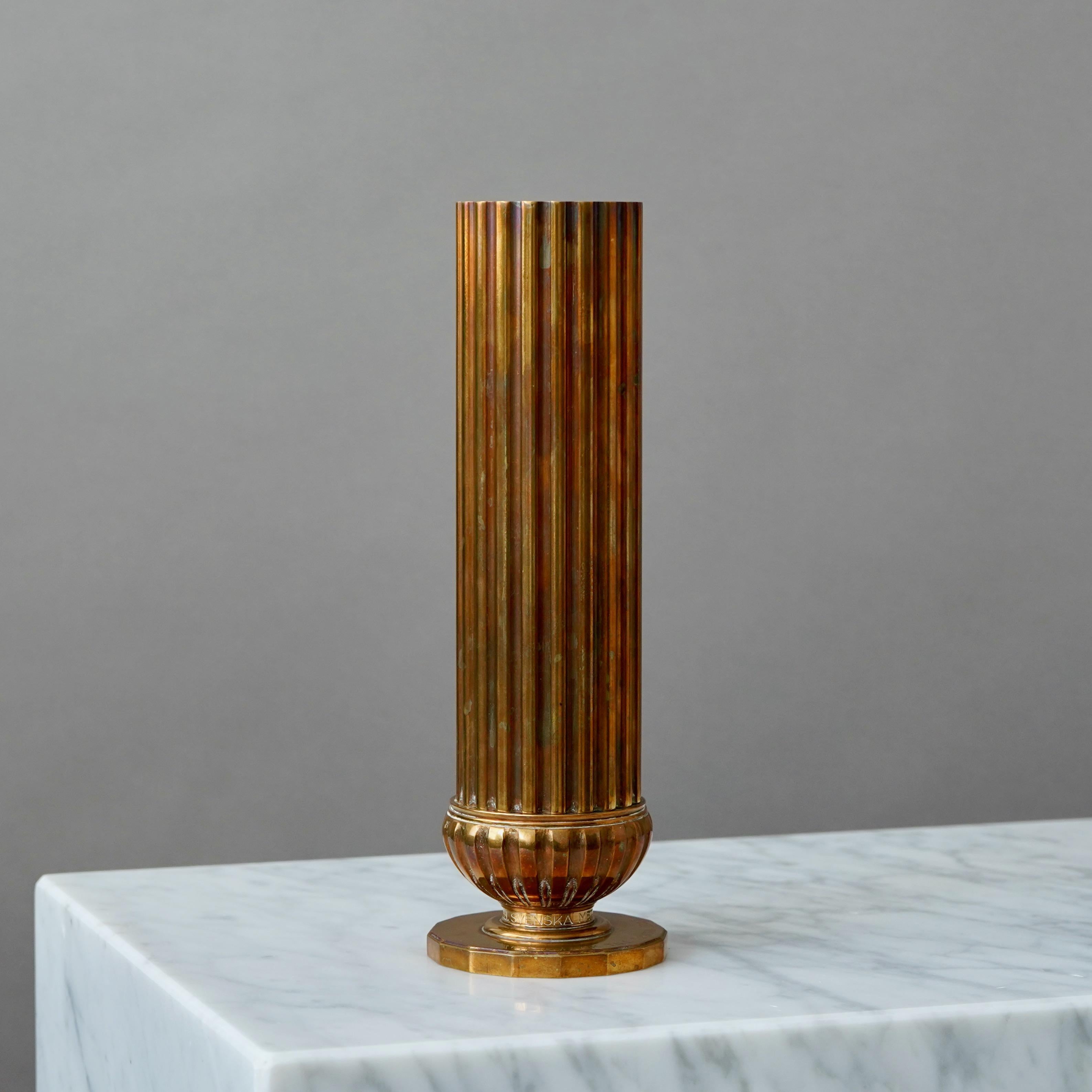 Vaso Art Deco in bronzo di SVM Handarbete, Svezia, anni '30 In condizioni buone in vendita a Malmö, SE