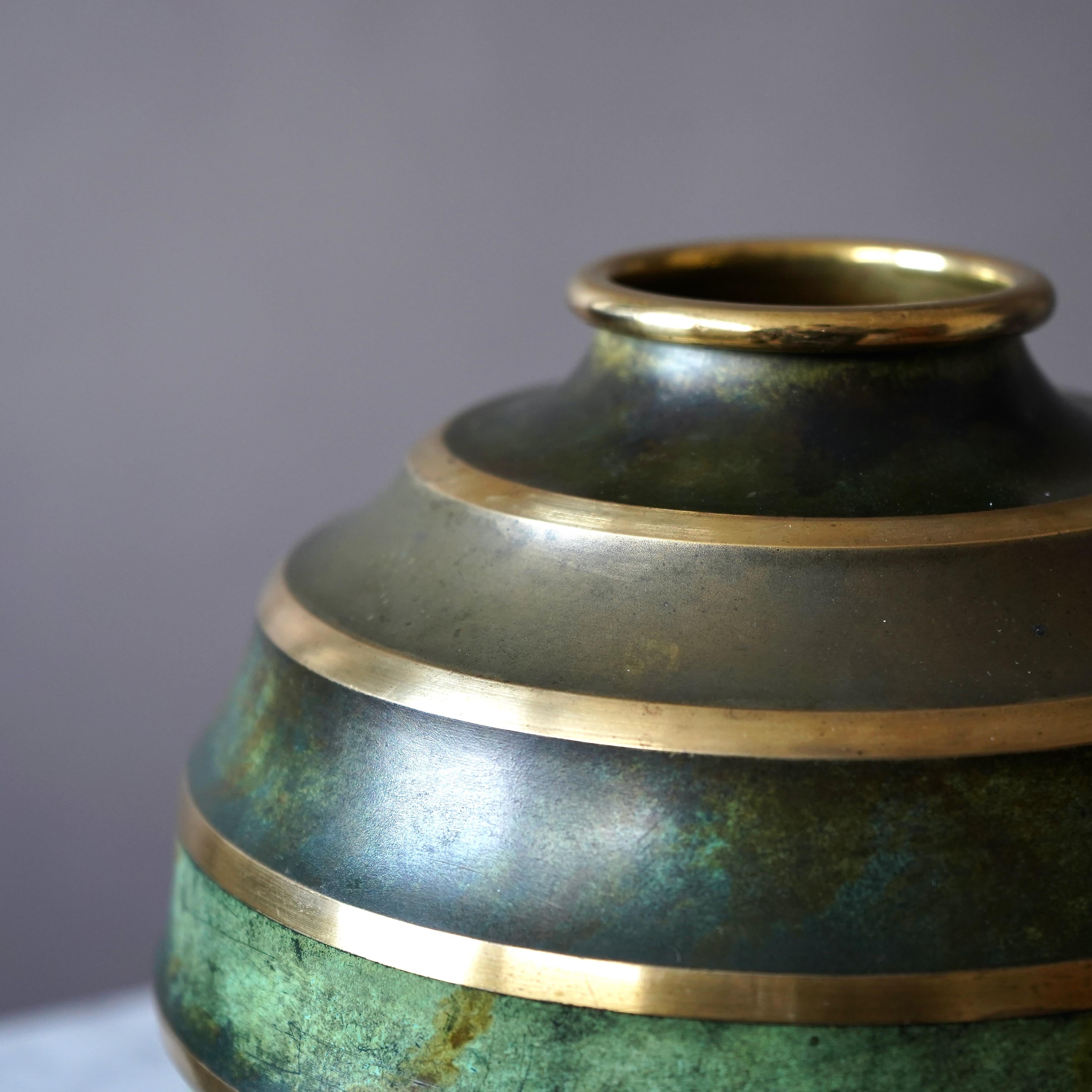 Bronze Vase Art déco par SVM Handarbete, Suède, années 1930 en vente