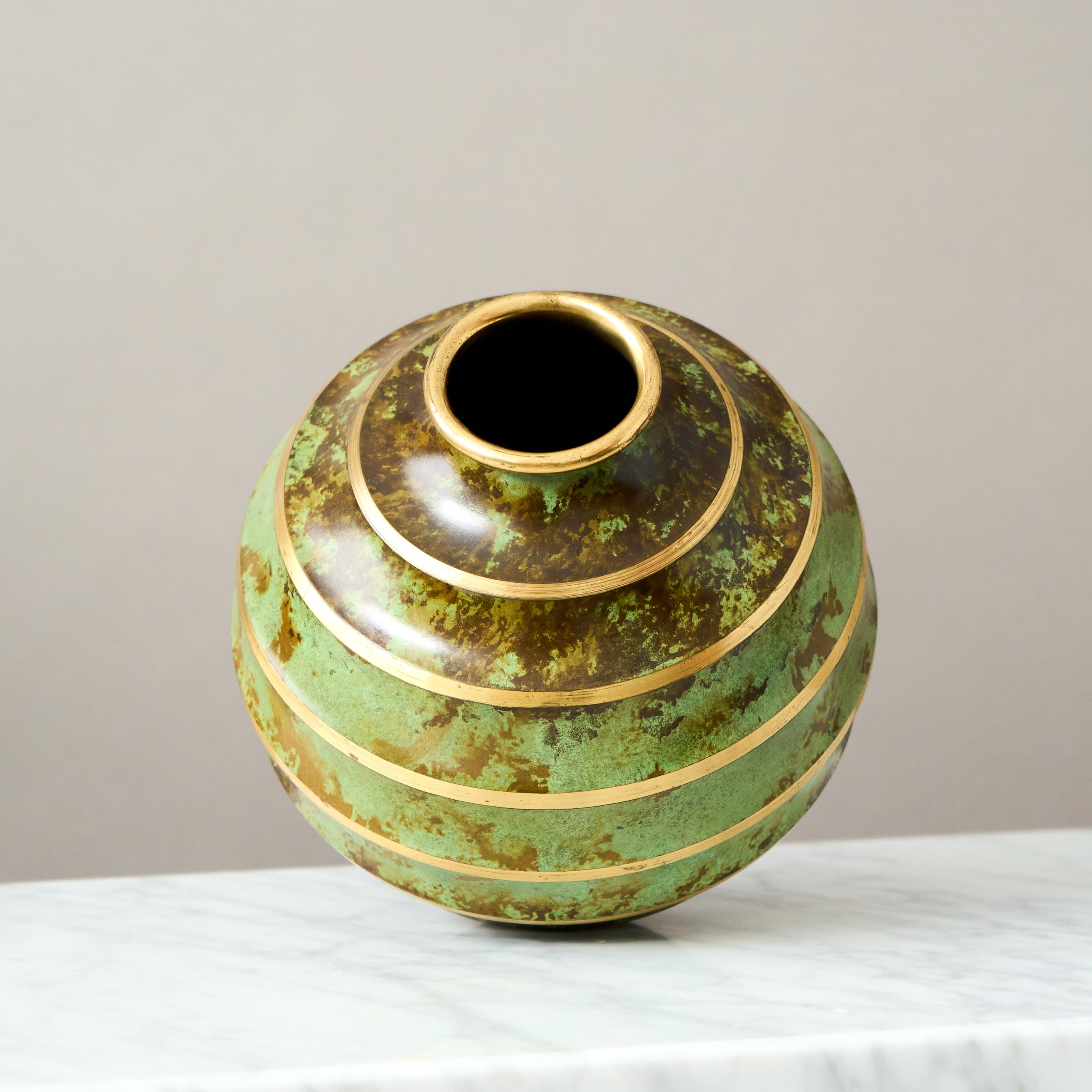 Bronzevase im Art déco-Stil von SVM Handarbete, Schweden, 1930er Jahre im Angebot 1