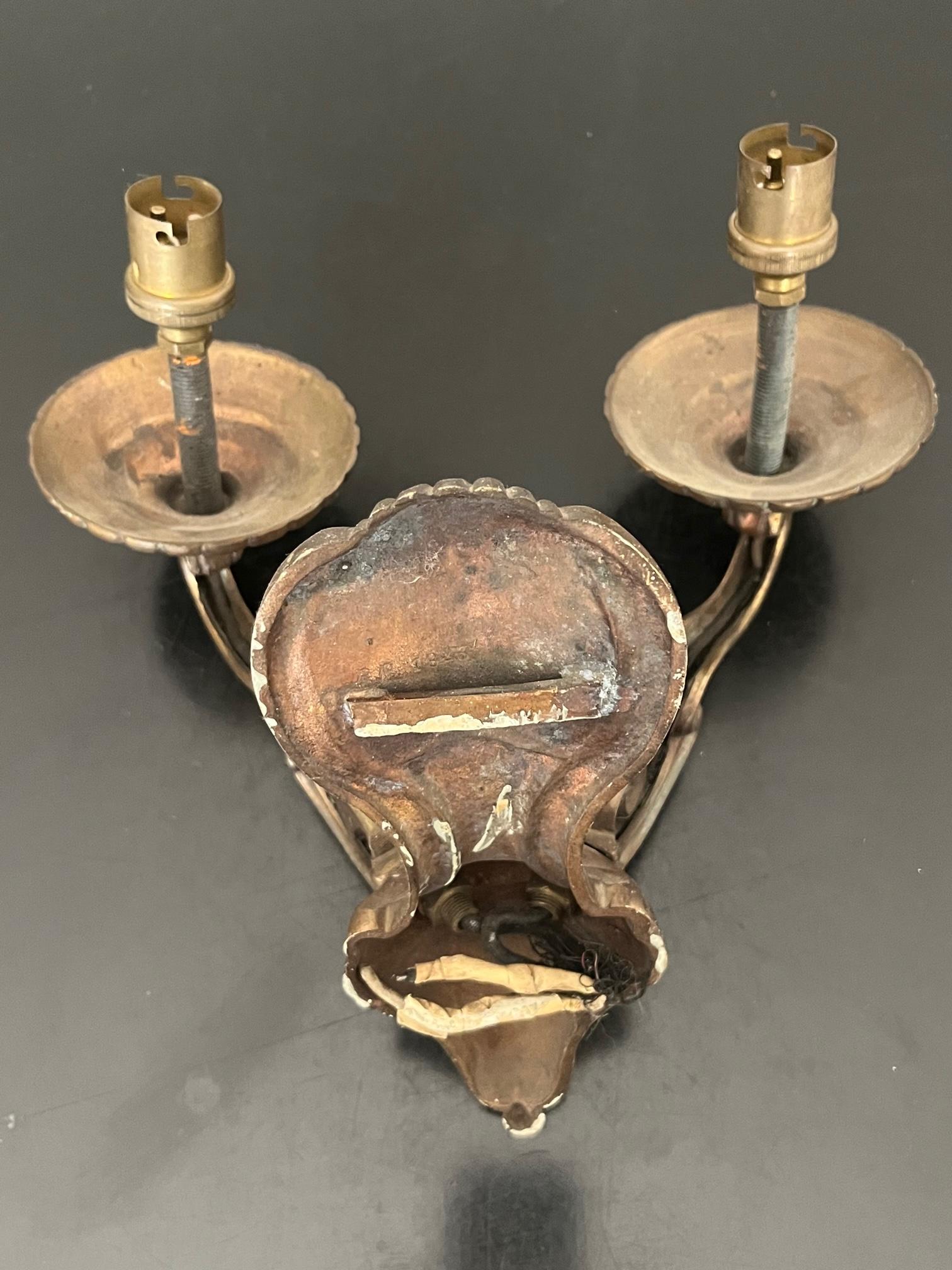 Bronze Art Deco Wall Sconce For Sale 2