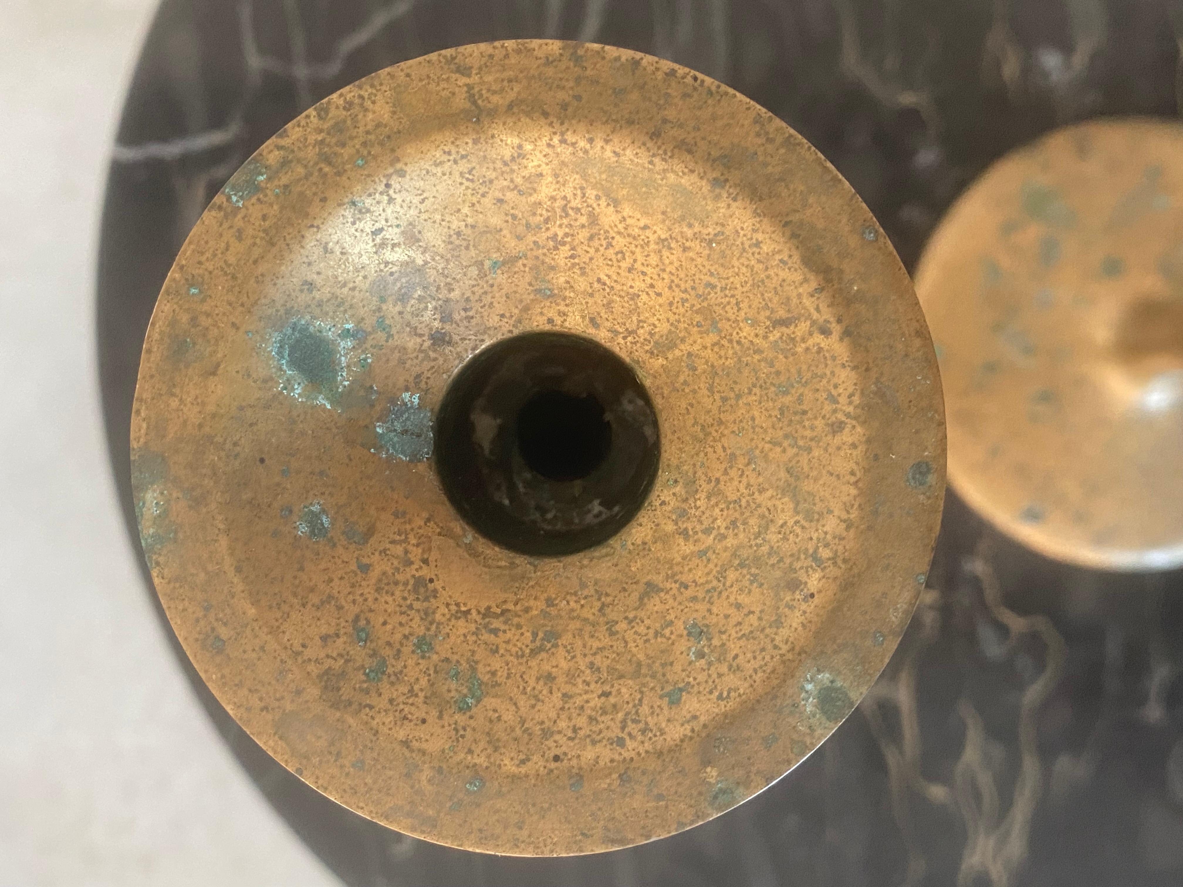 Portacandele Art Nouveau in bronzo, una coppia in vendita 8