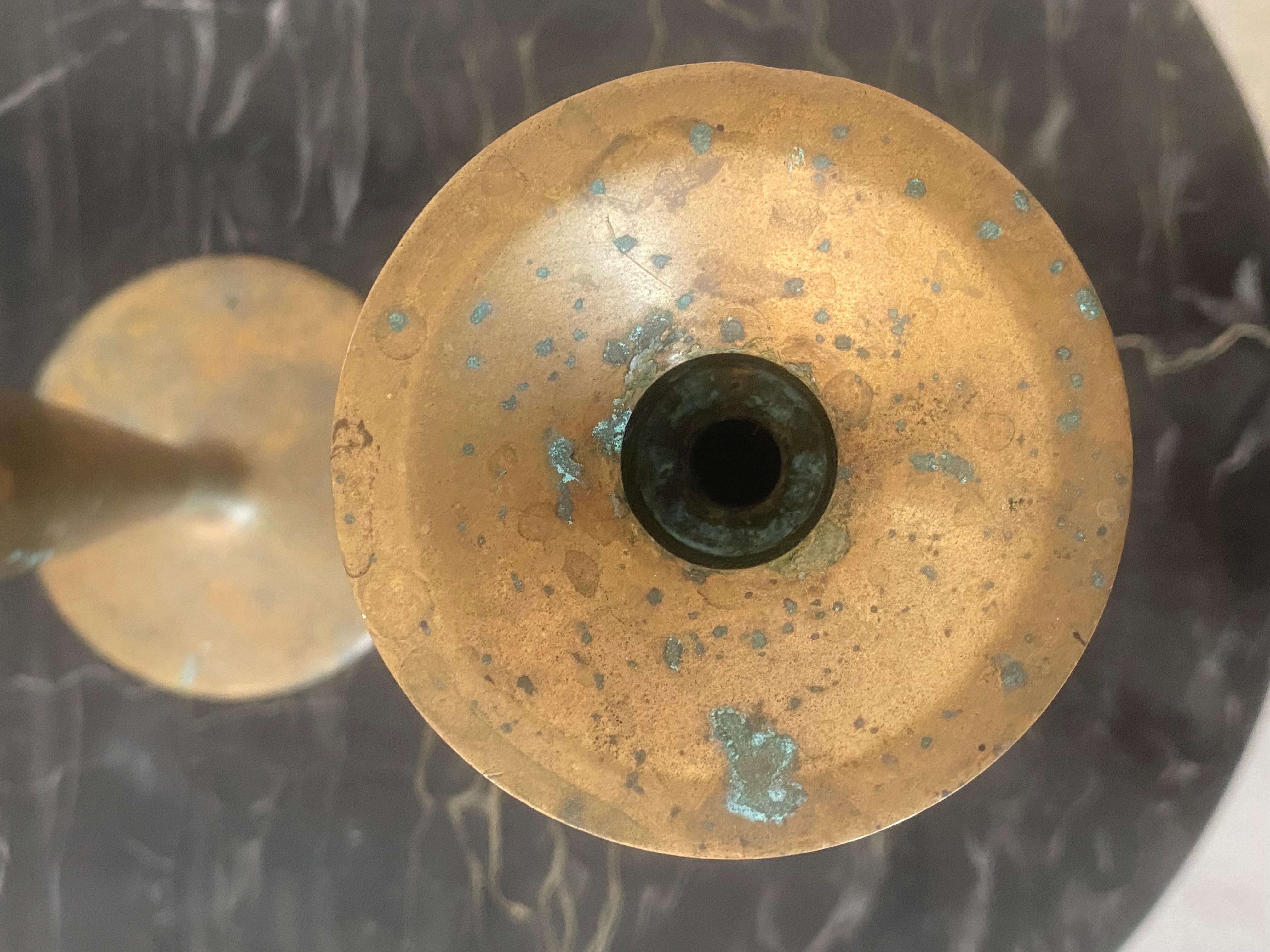 Portacandele Art Nouveau in bronzo, una coppia in vendita 9