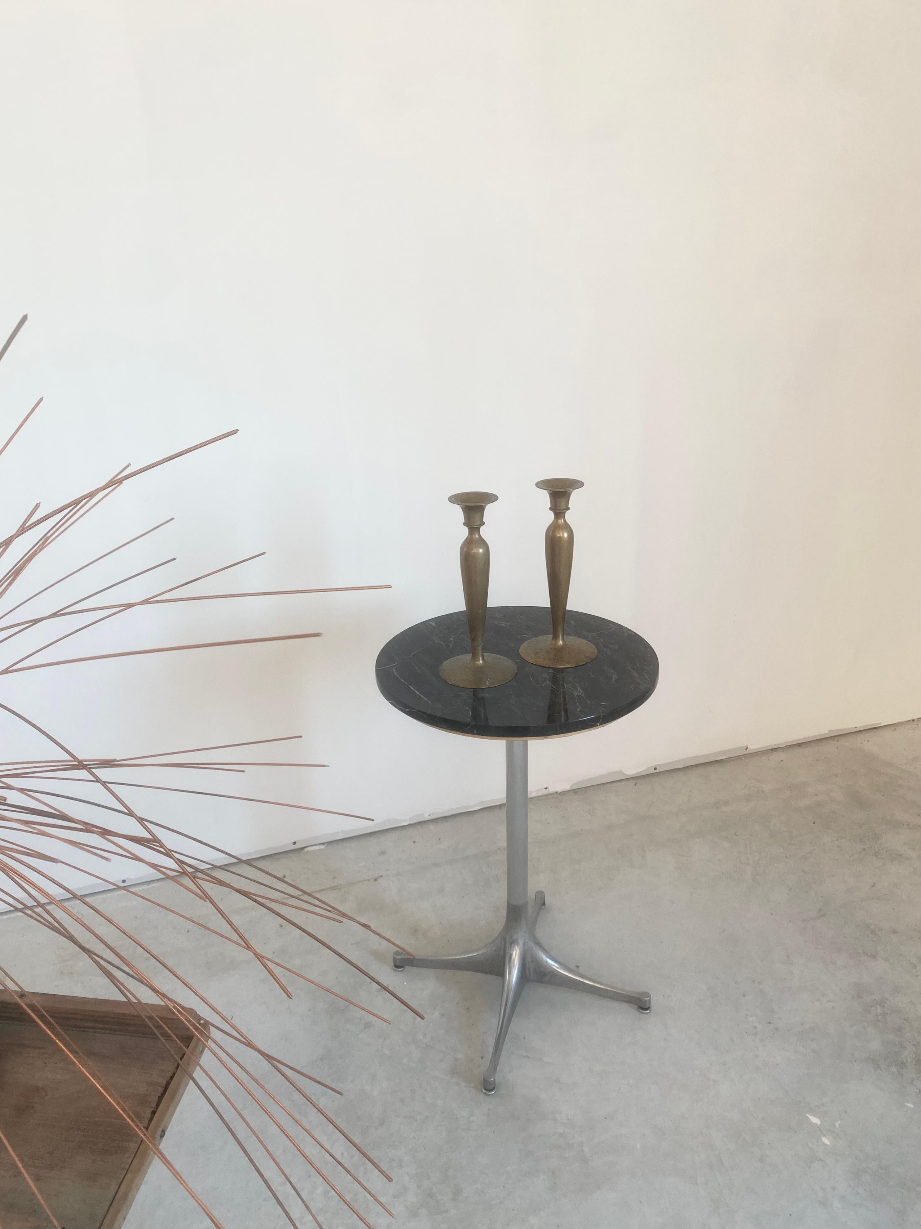 Americano Portacandele Art Nouveau in bronzo, una coppia in vendita