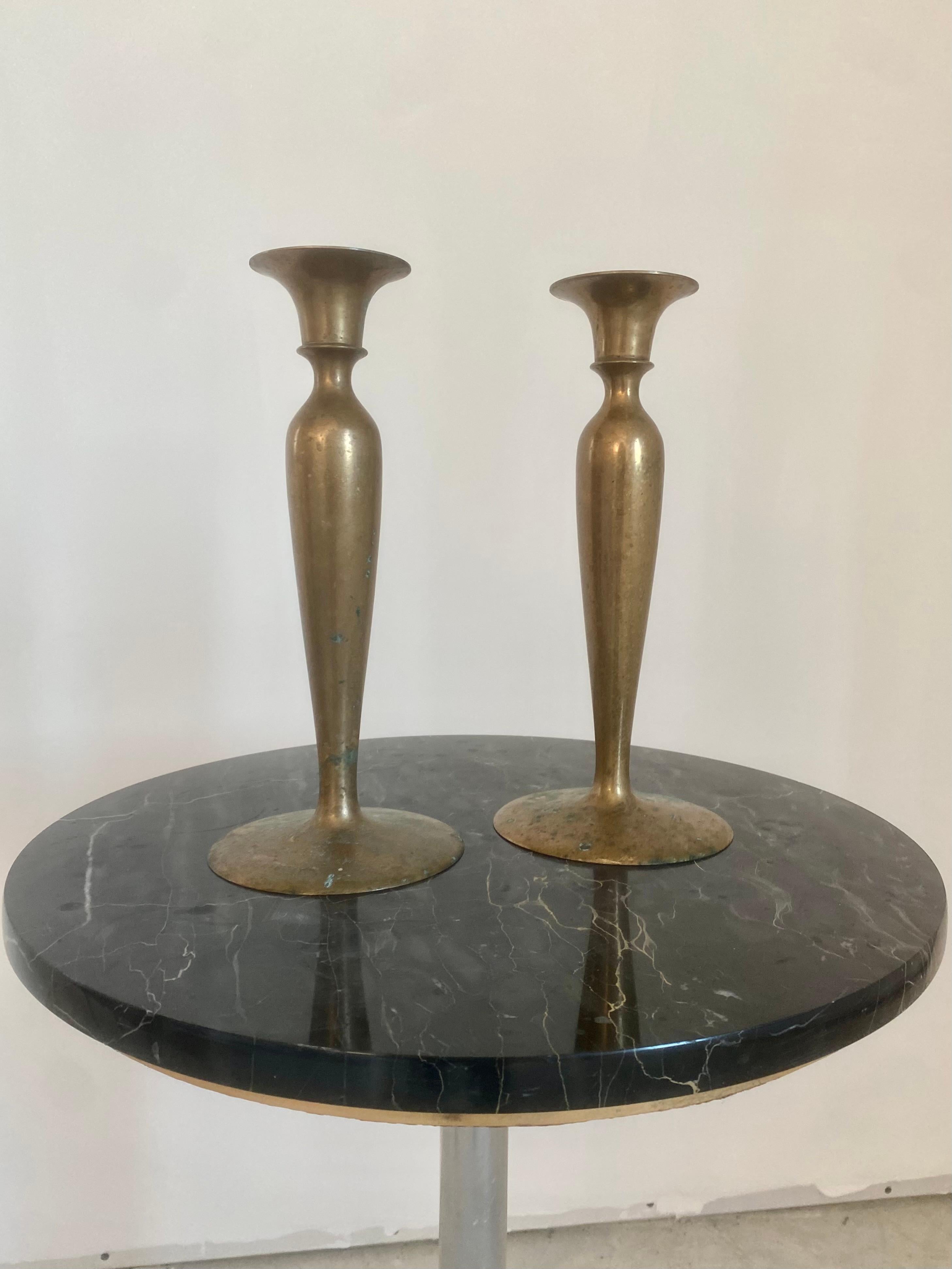 Portacandele Art Nouveau in bronzo, una coppia in vendita 1