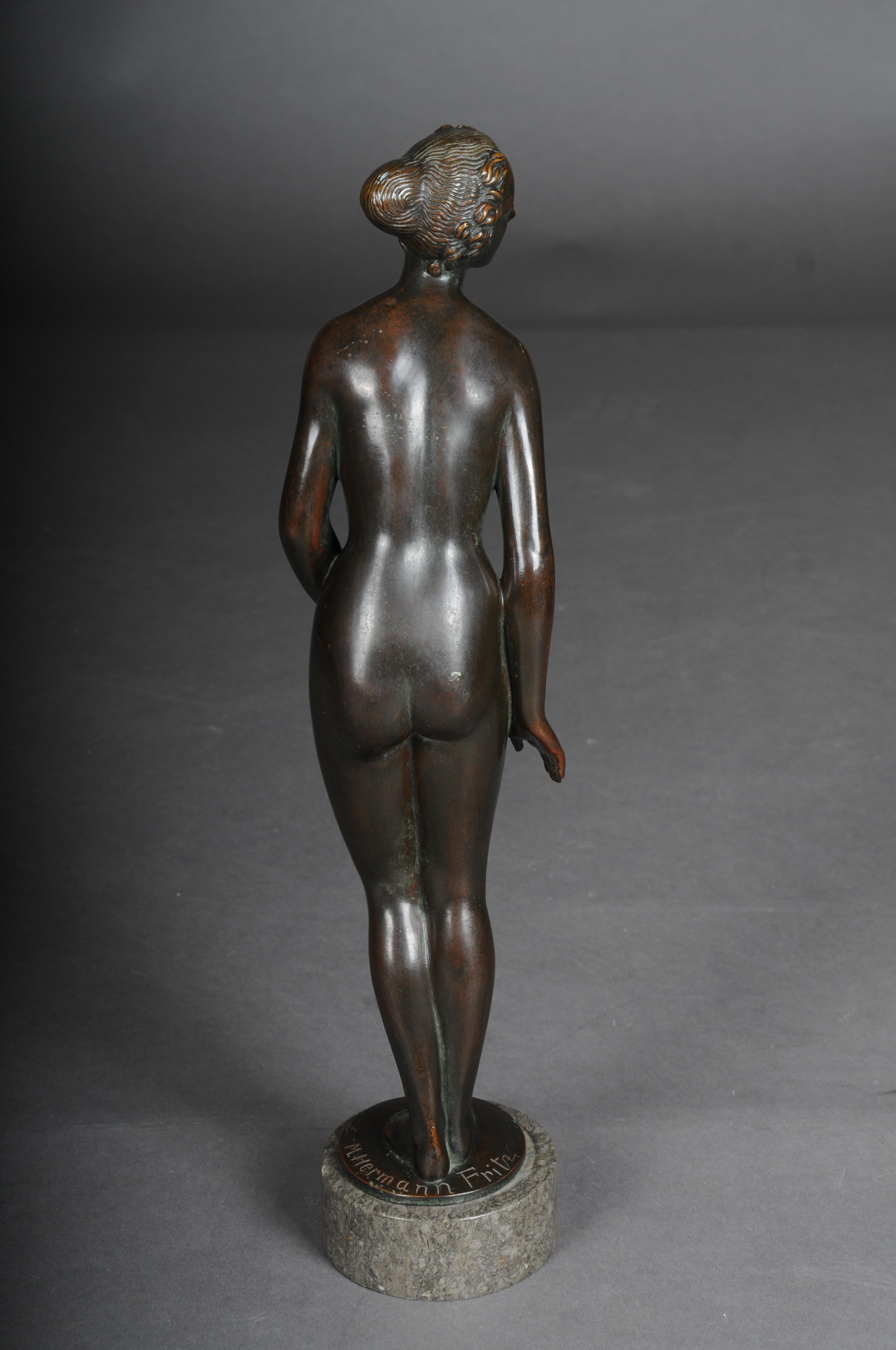 Figure d'artiste en bronze « Femme nue » de Max D. Hermann Fritz en vente 2