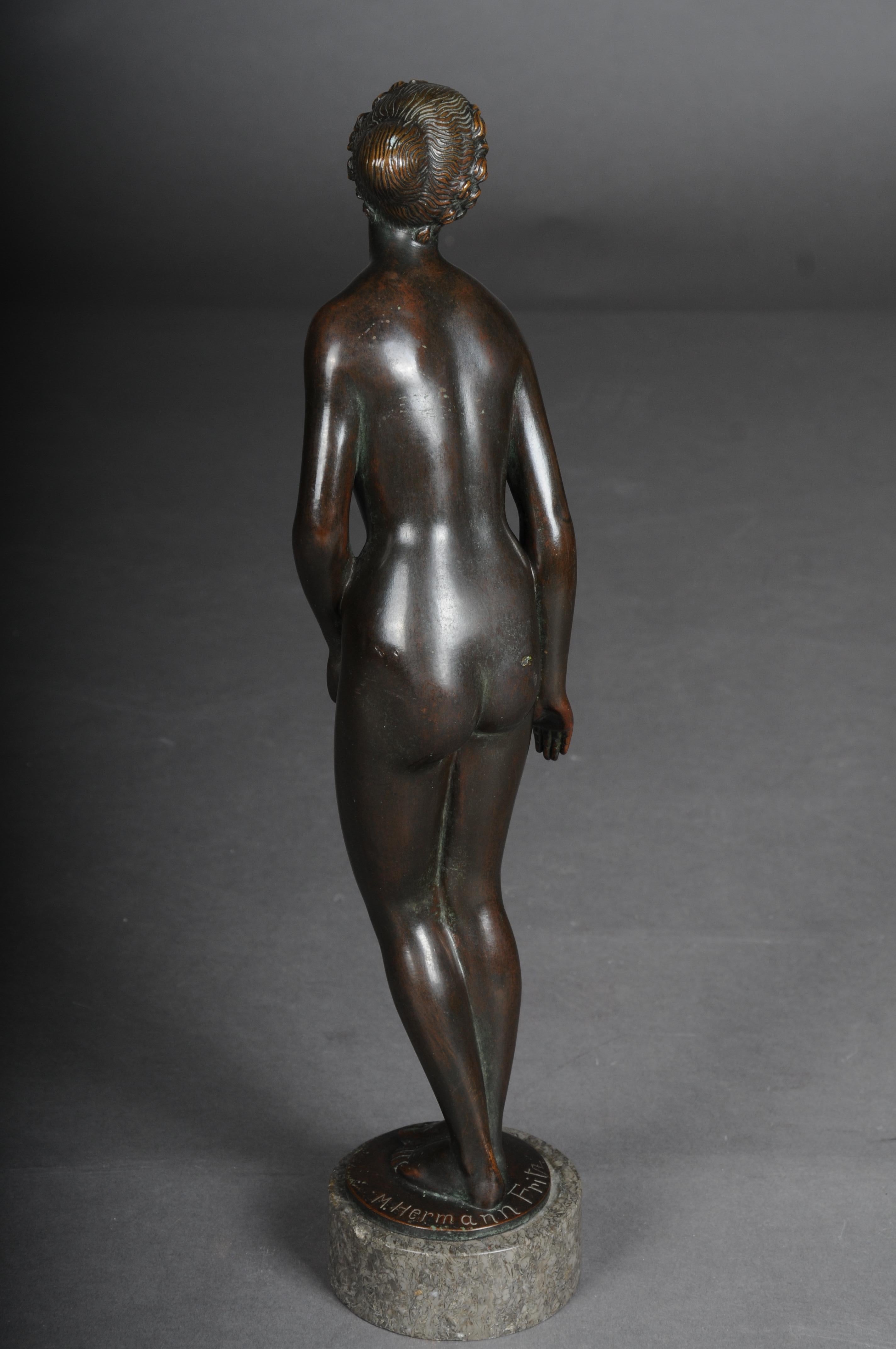 Figure d'artiste en bronze « Femme nue » de Max D. Hermann Fritz en vente 4