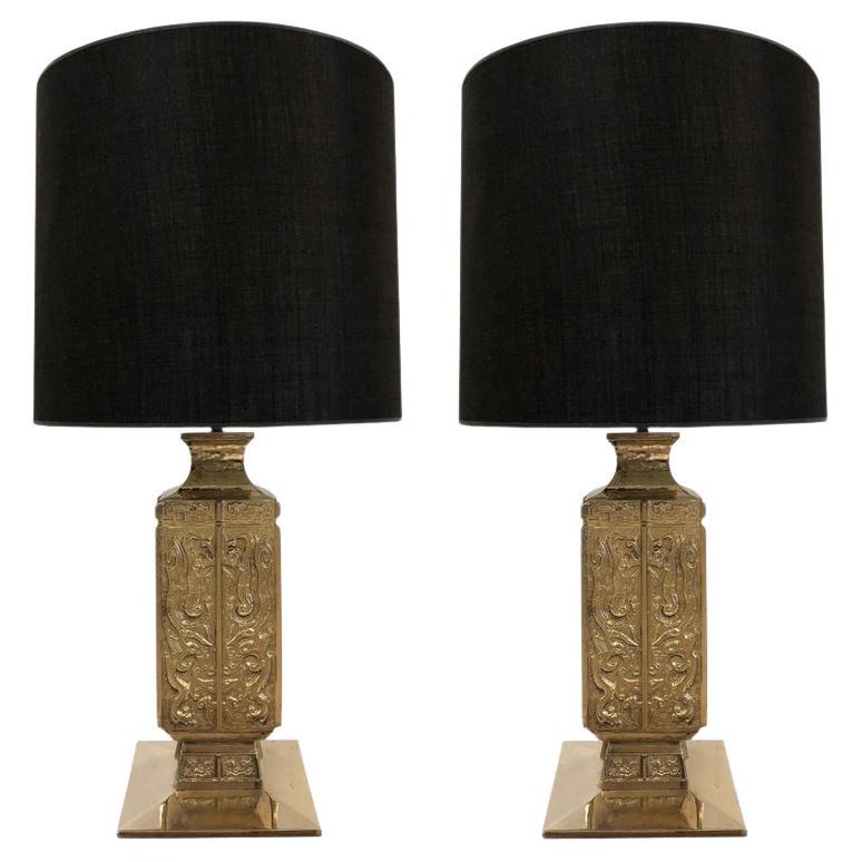 Asiatische Bronzelampen im Stil von James Mont aus Bronze, Paar
